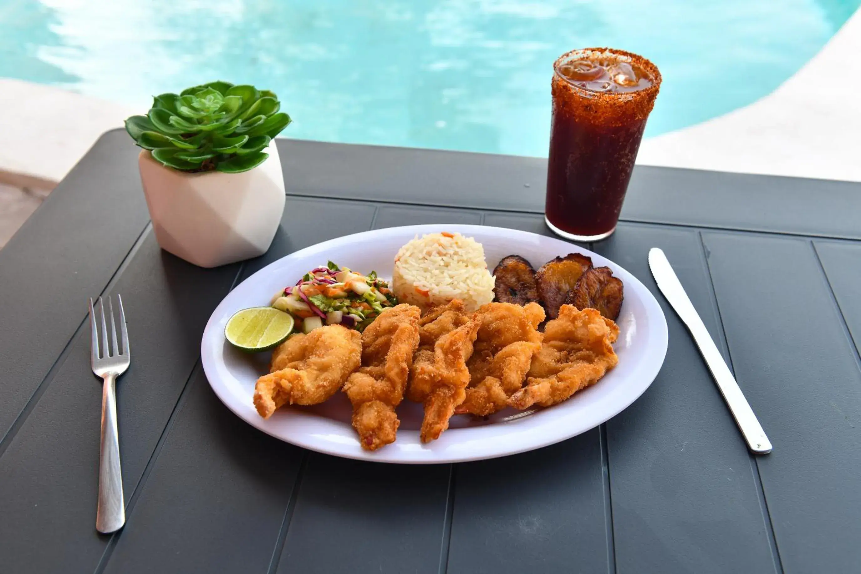 Food and drinks in Hotel Uxulkah Food and drinks in Hotel Uxulkah