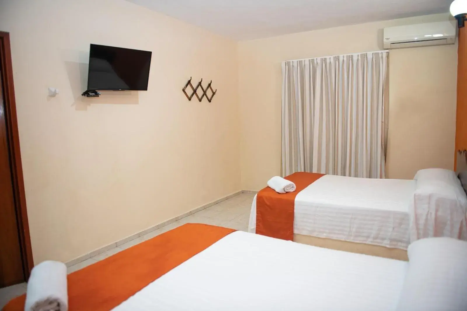 Standard Double Room in Hotel Uxulkah Standard Double Room in Hotel Uxulkah