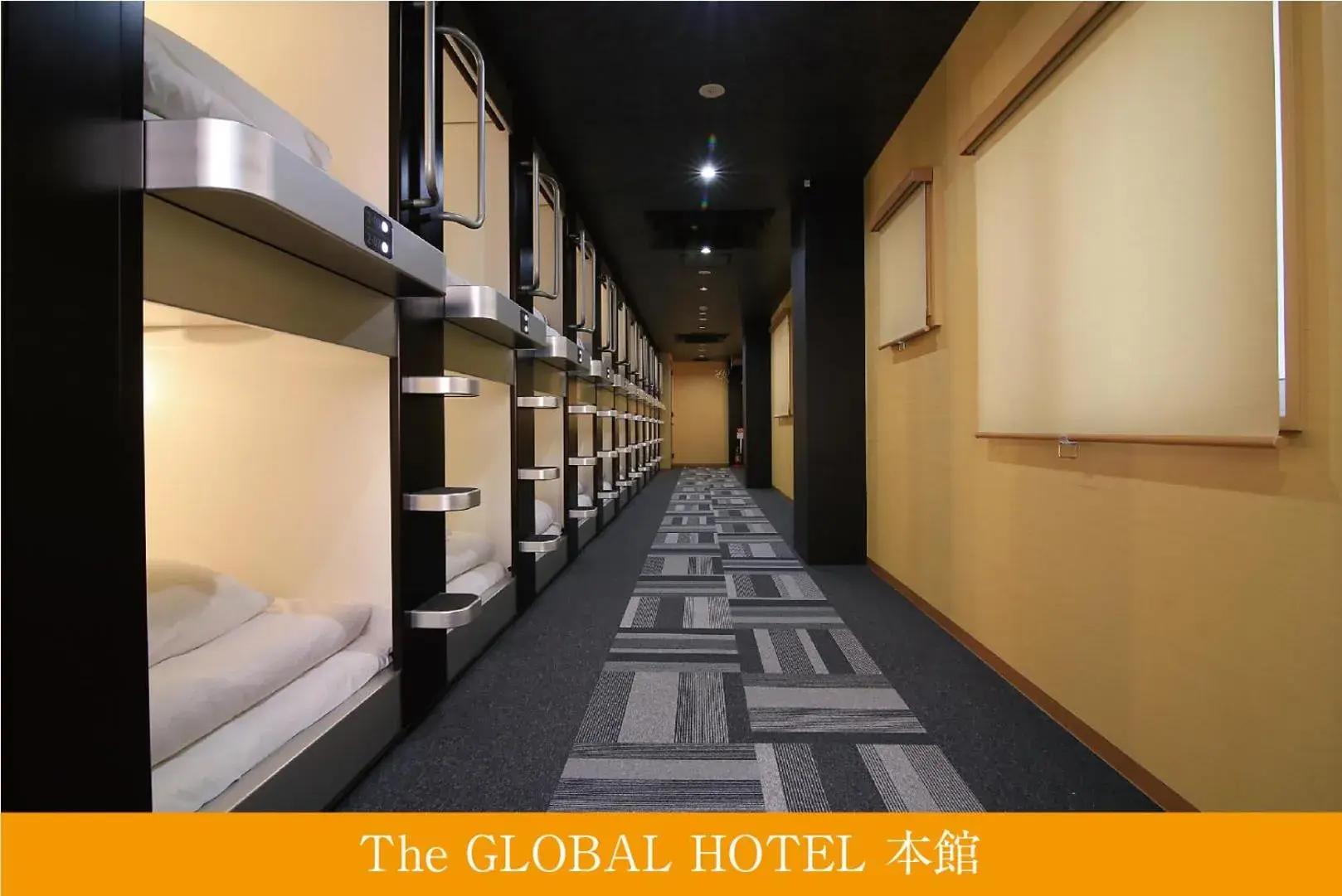 bunk bed in The Global Hotel Tokyo bunk bed in The Global Hotel Tokyo