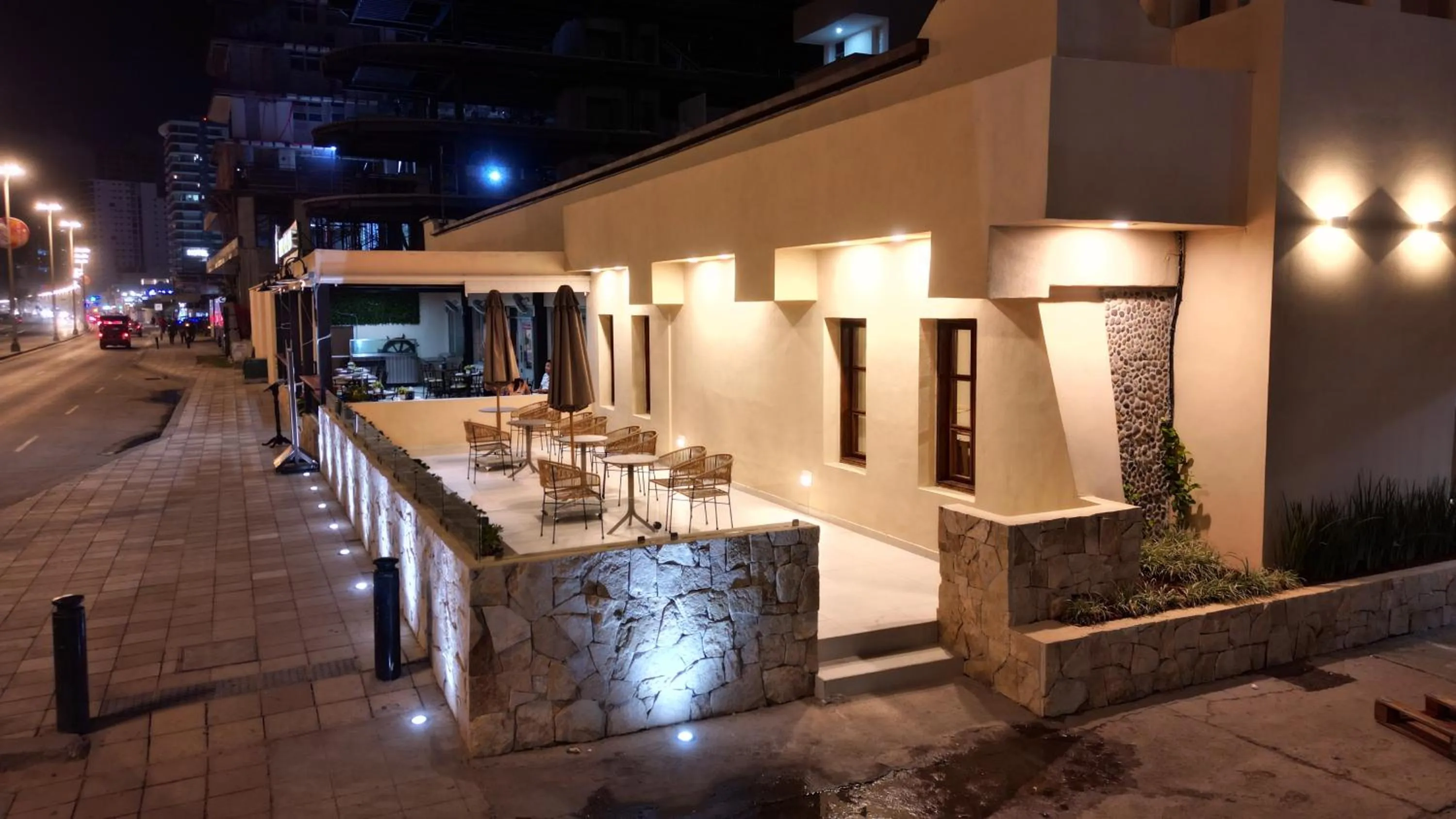 Property building in Hotel Sands Arenas