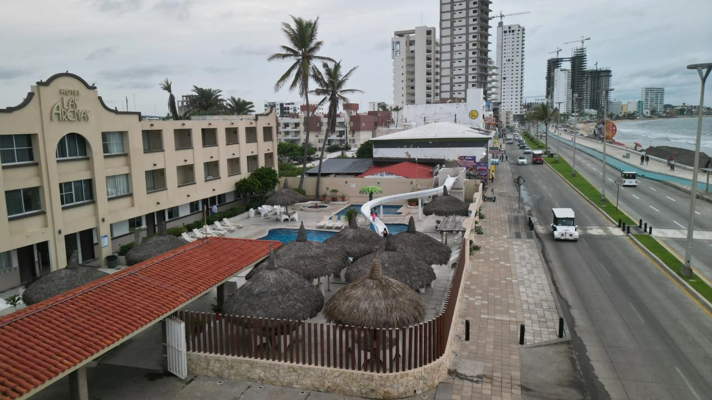 Property building in Hotel Sands Arenas