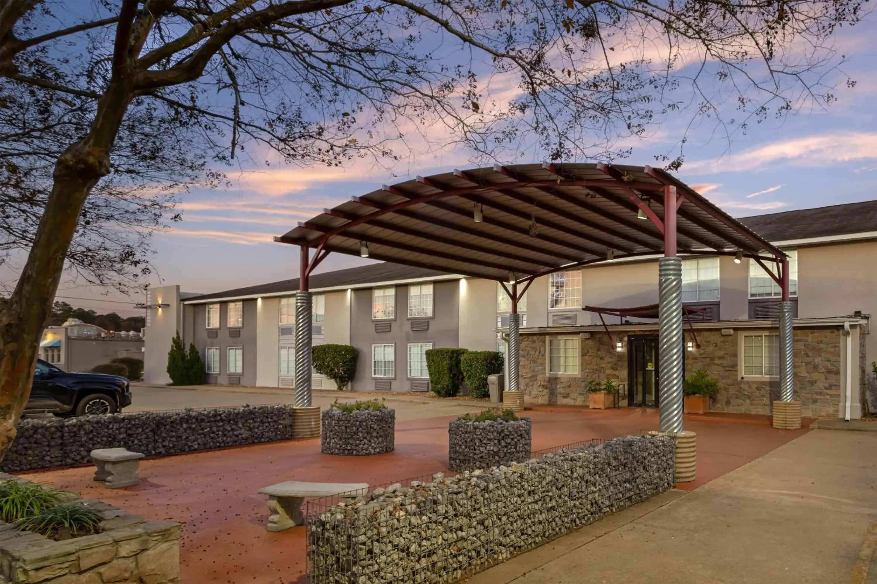 Property building in Best Western Natchitoches Inn Property building in Best Western Natchitoches Inn