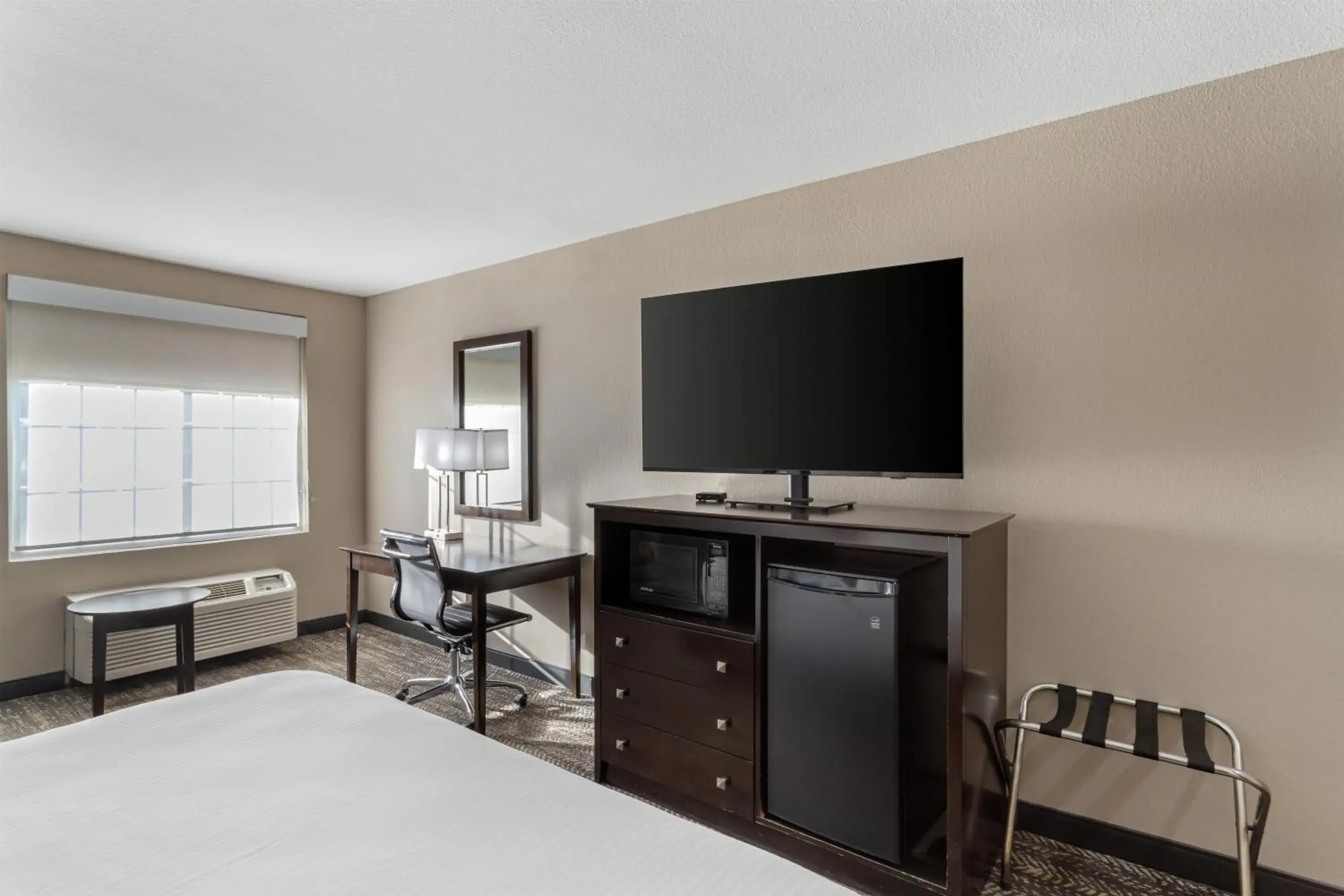 Bedroom, Bed in Best Western Natchitoches Inn Bedroom, Bed in Best Western Natchitoches Inn