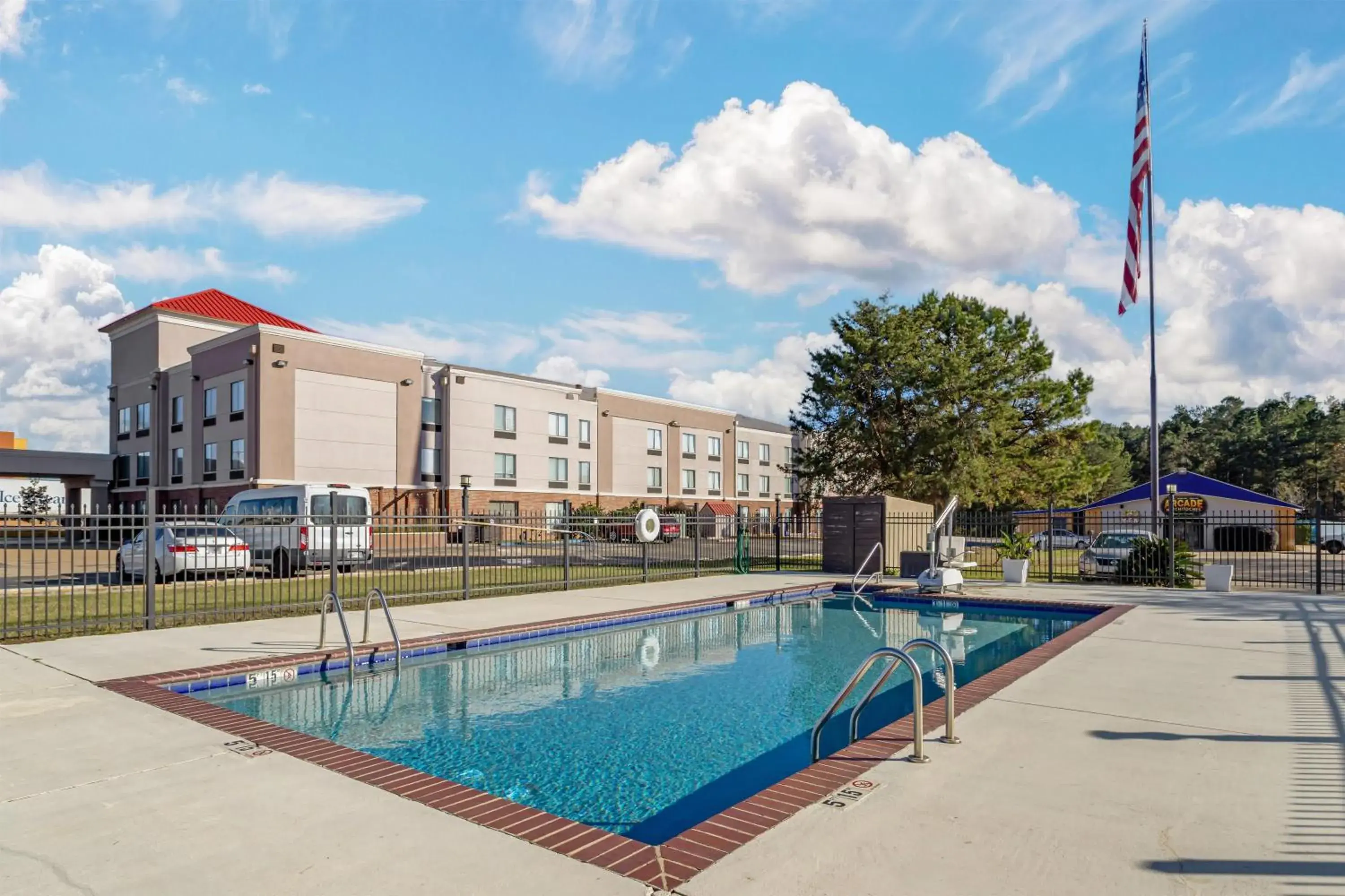 Pool view in Best Western Natchitoches Inn Pool view in Best Western Natchitoches Inn