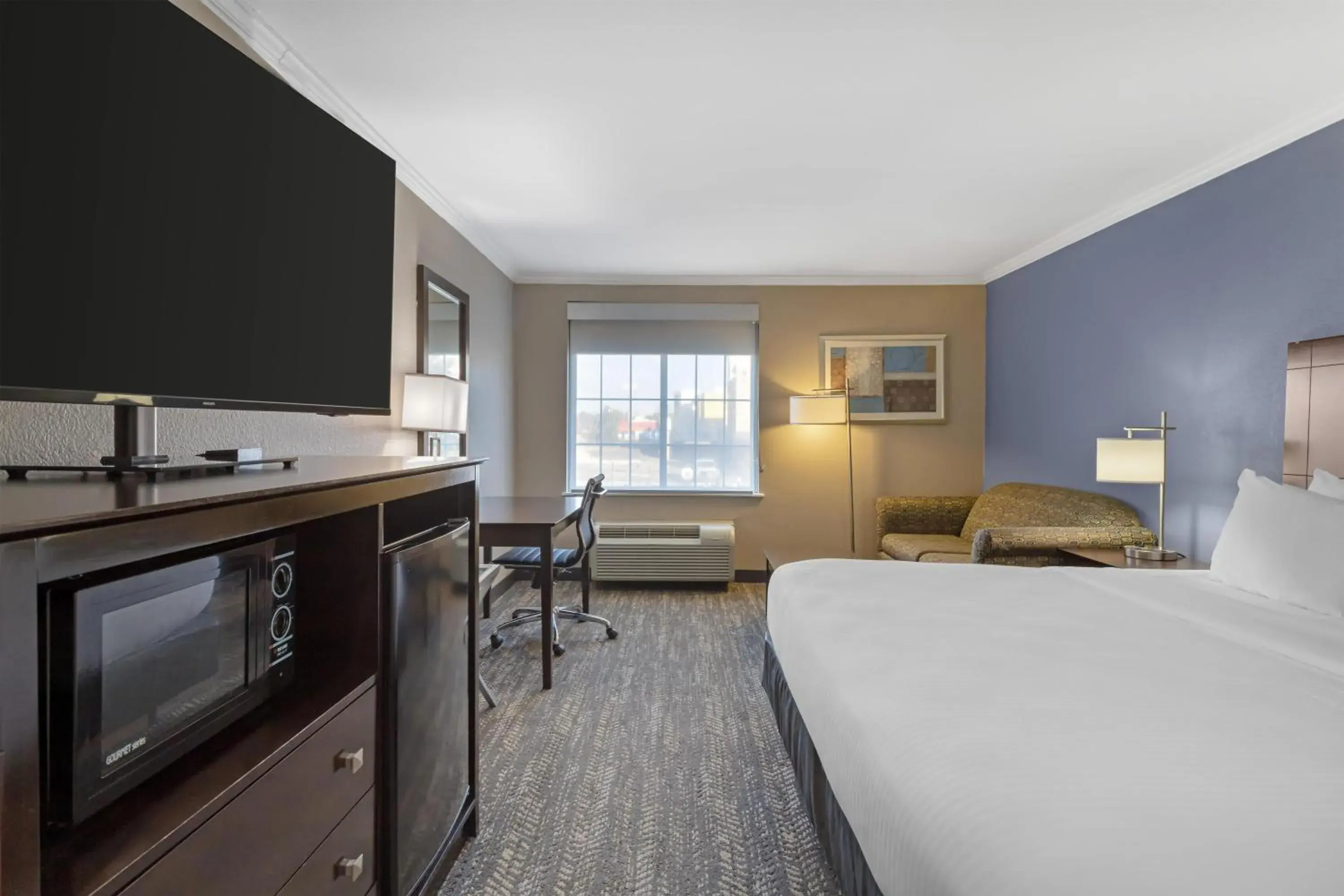 Bedroom, Bed in Best Western Natchitoches Inn Bedroom, Bed in Best Western Natchitoches Inn