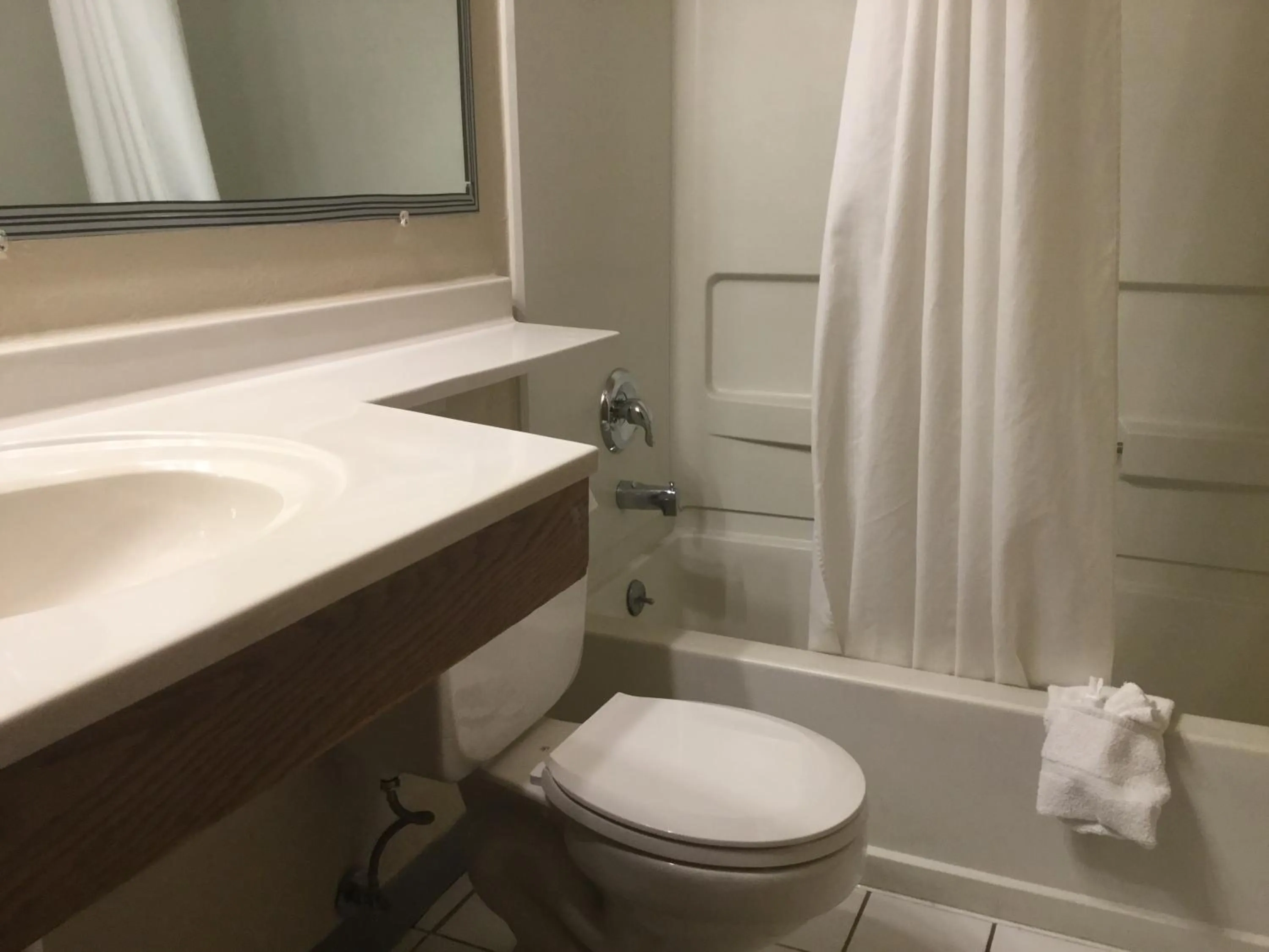 Toilet in Super 8 by Wyndham Youngstown/Austintown