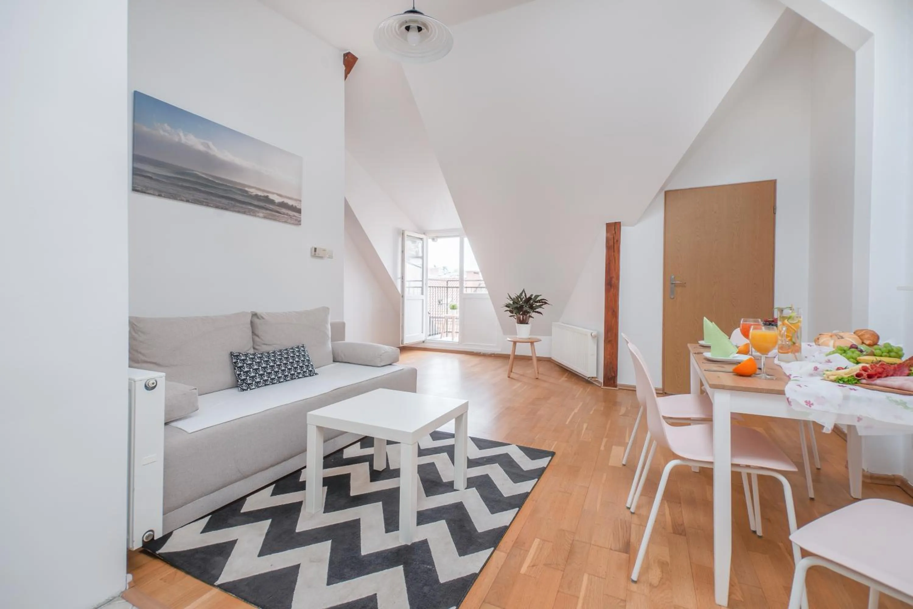 Living room in Riviera Residence Apartments