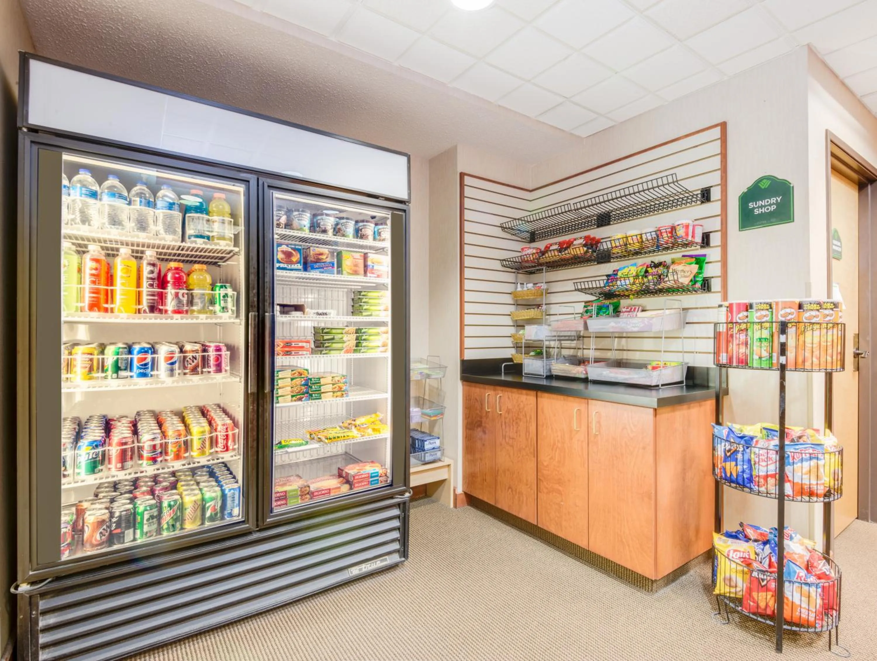 On-site shops in Wingate by Wyndham Gillette