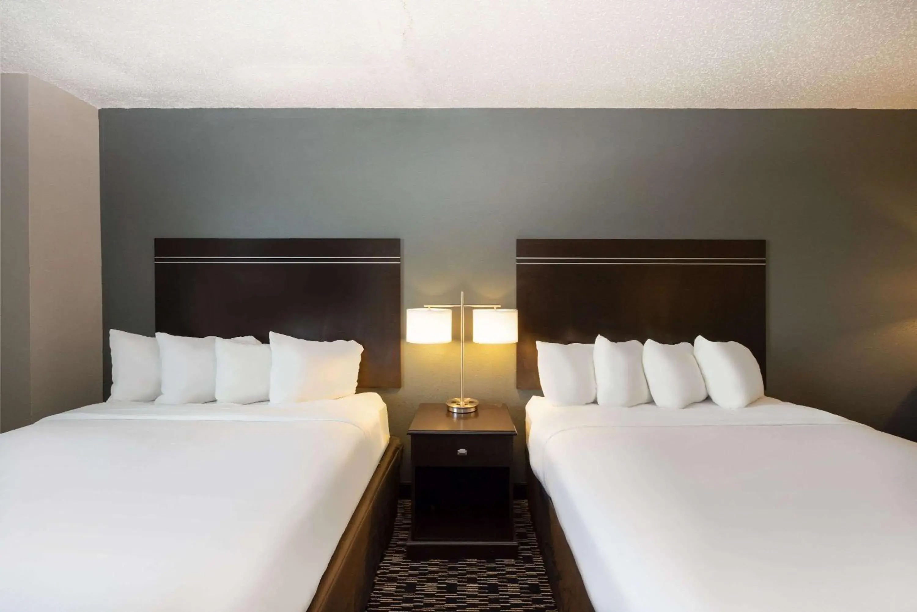 Bedroom, Bed in Wingate by Wyndham Gillette Bedroom, Bed in Wingate by Wyndham Gillette