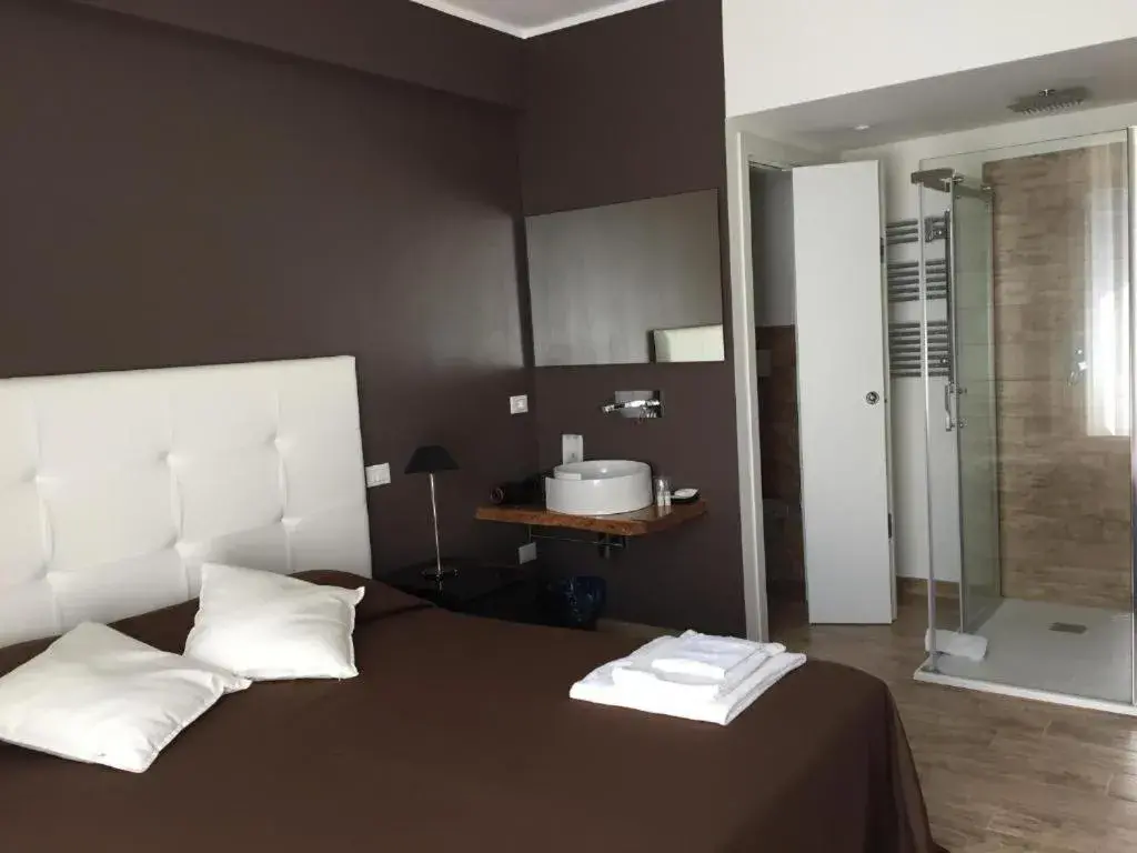 Standard Double or Twin Room with Garden View - single occupancy in Itaka Standard Double or Twin Room with Garden View - single occupancy in Itaka