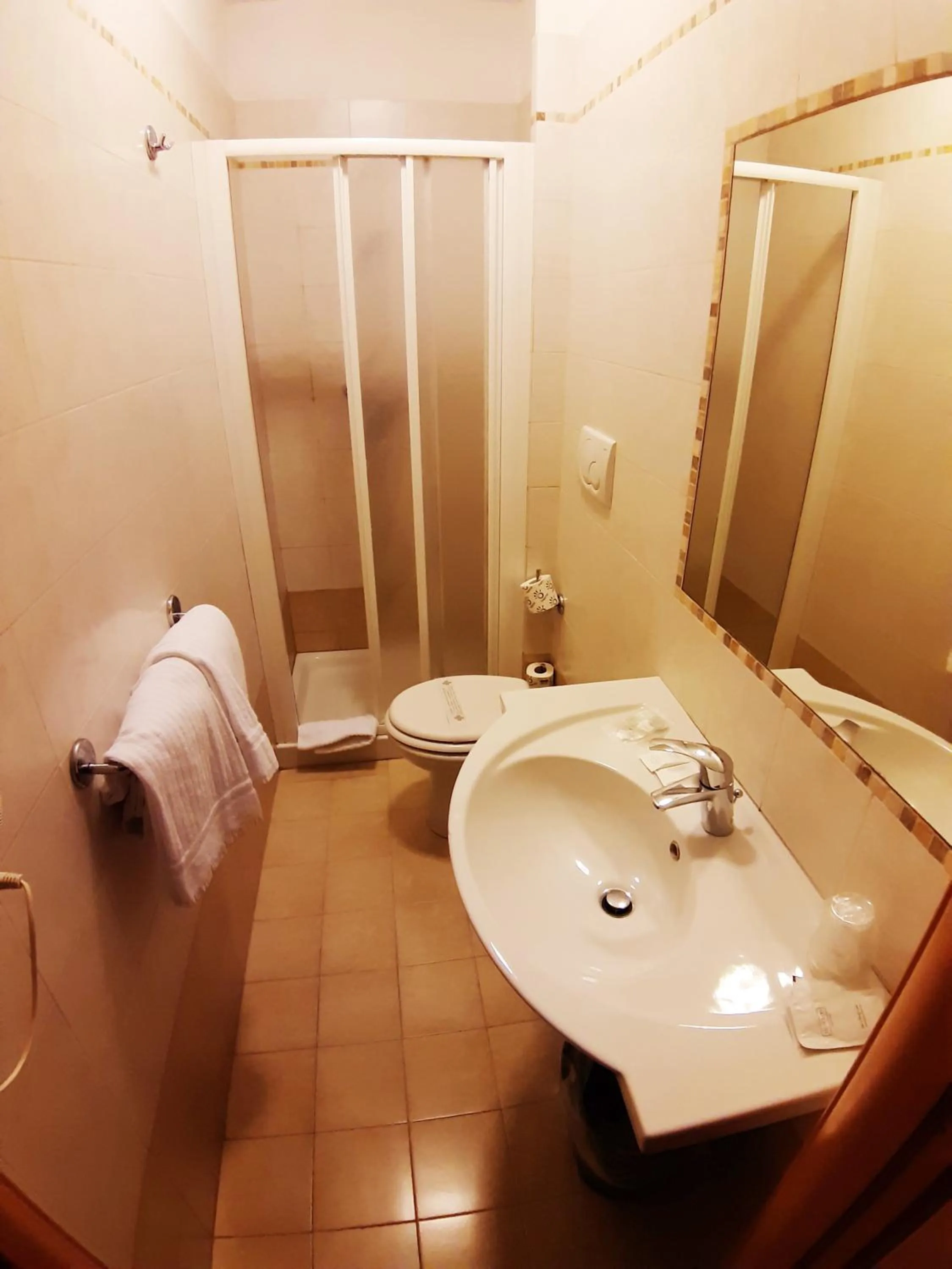 Bathroom in Colosseo Roma