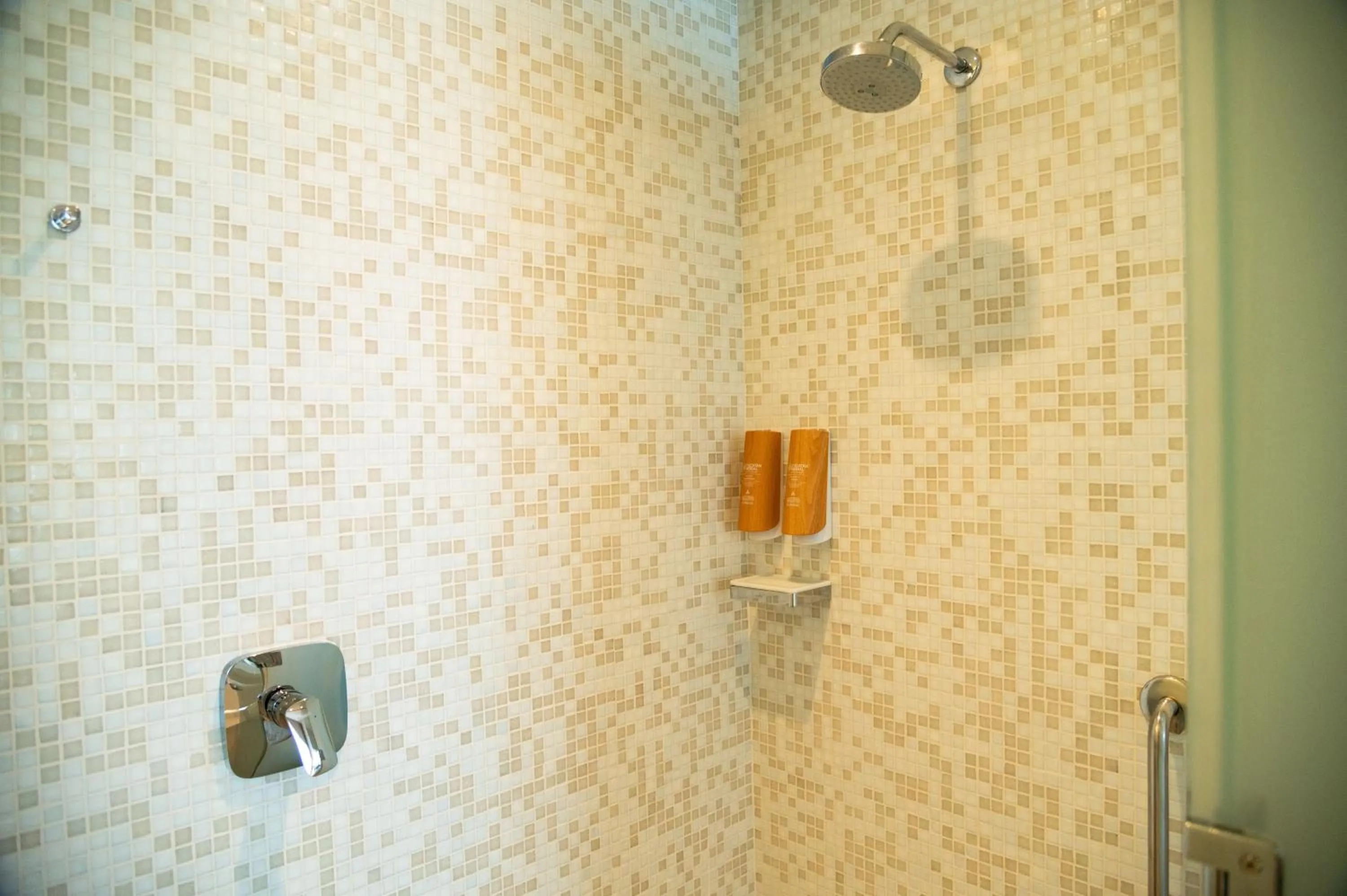 Bathroom in Emporio Cancun - Buy All Inclusive Option