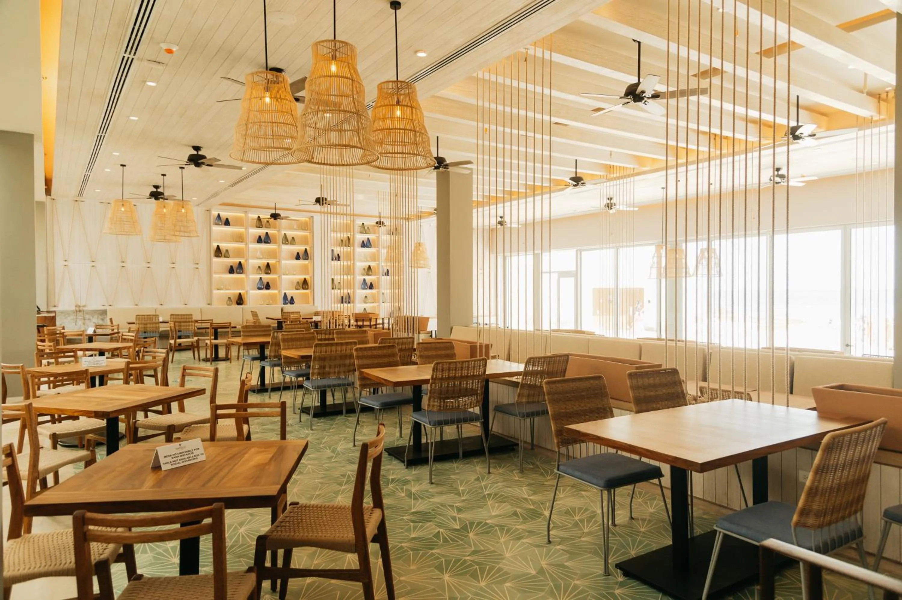 Restaurant/places to eat in Emporio Cancun - Buy All Inclusive Option