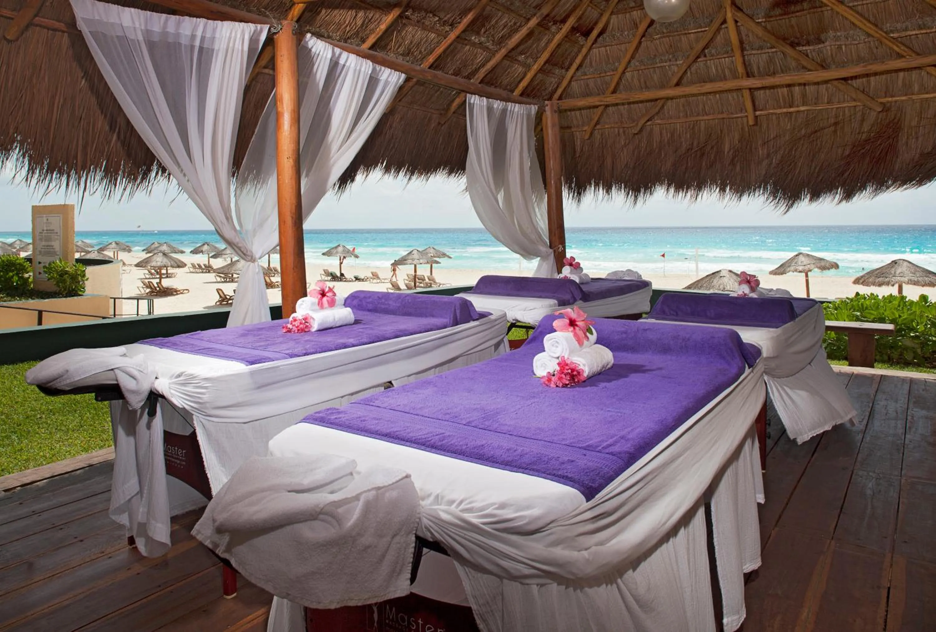 Massage in Emporio Cancun - Buy All Inclusive Option