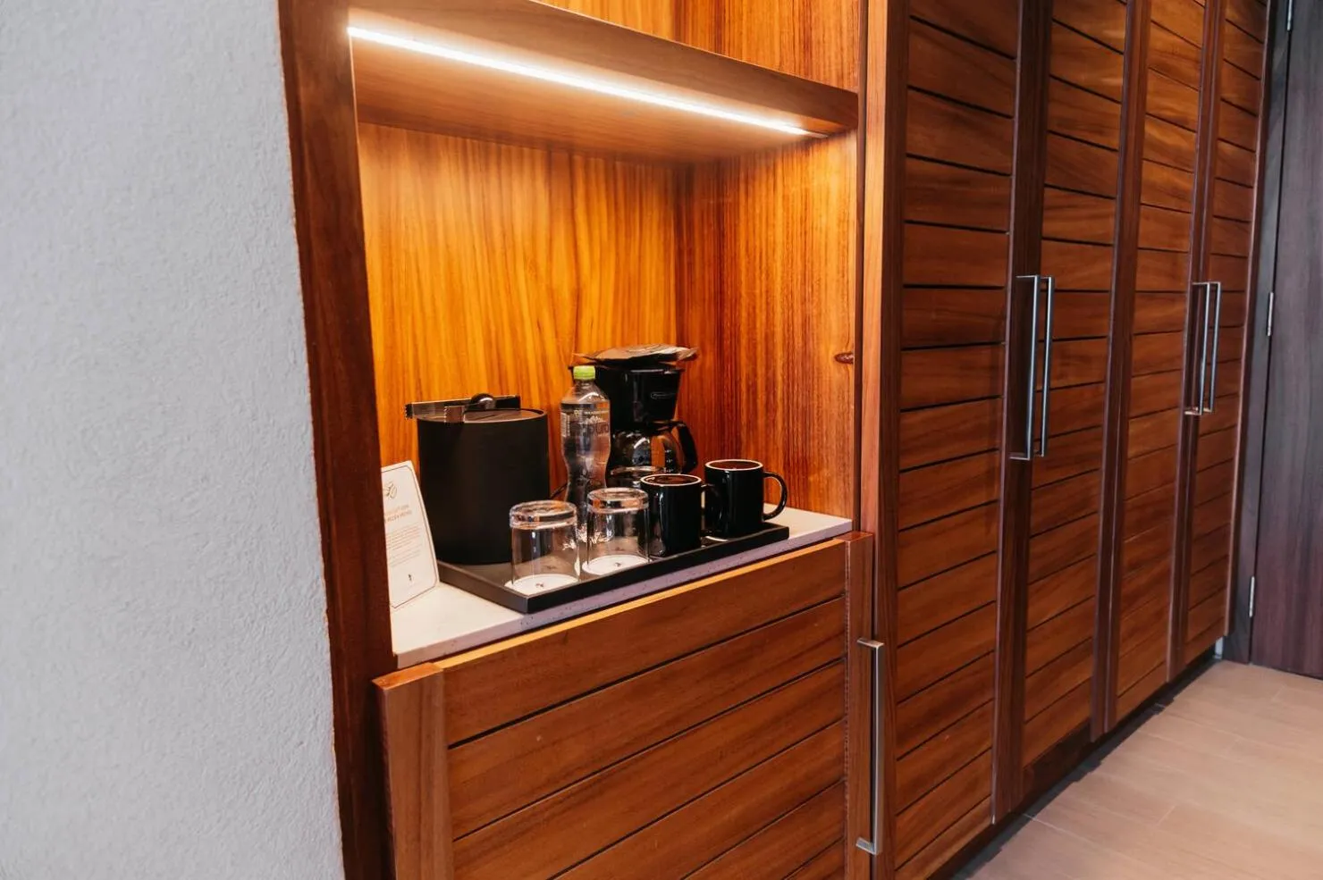 Coffee/tea facilities in Emporio Cancun - Buy All Inclusive Option