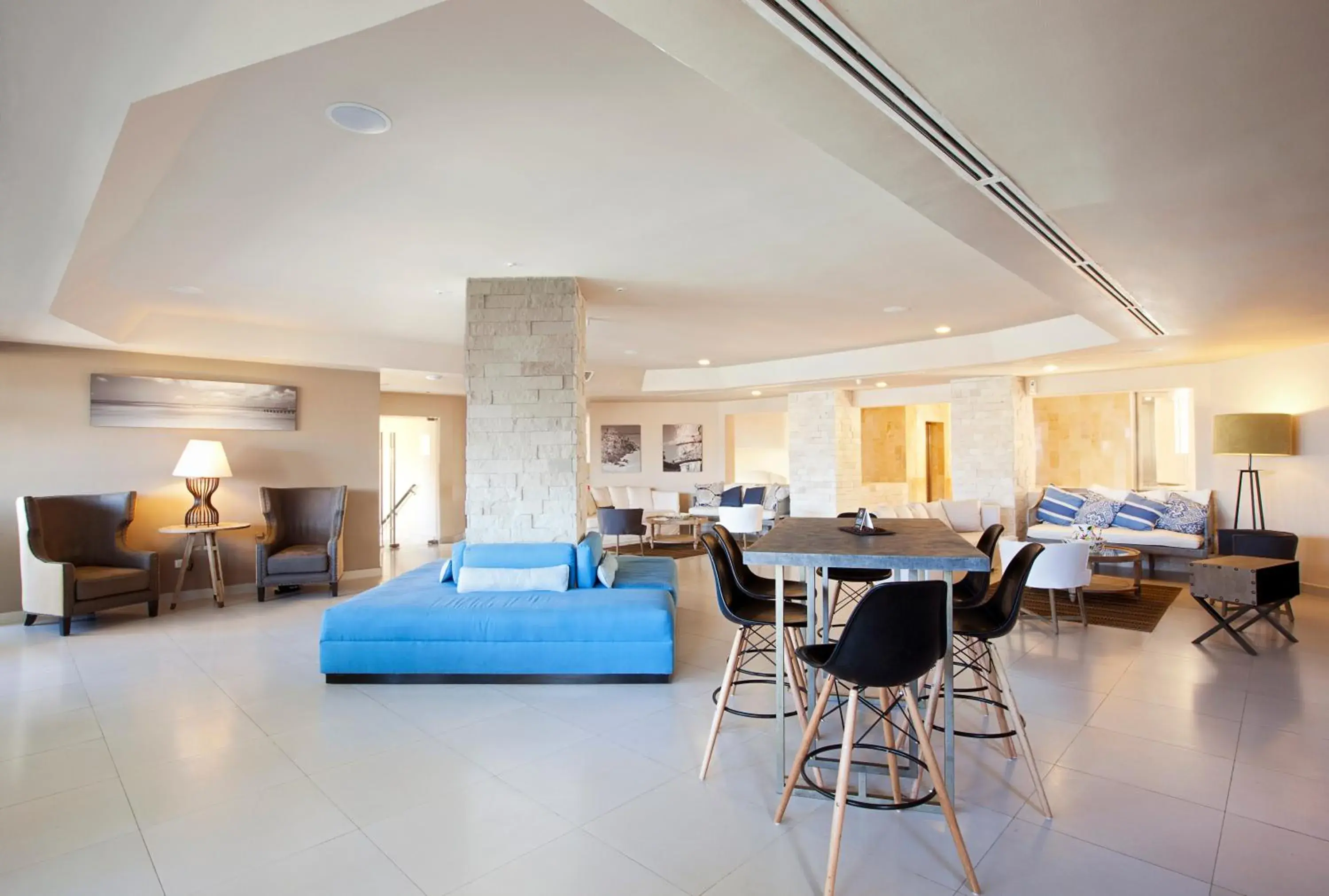 Lobby or reception in Emporio Cancun - Buy All Inclusive Option Lobby or reception in Emporio Cancun - Buy All Inclusive Option