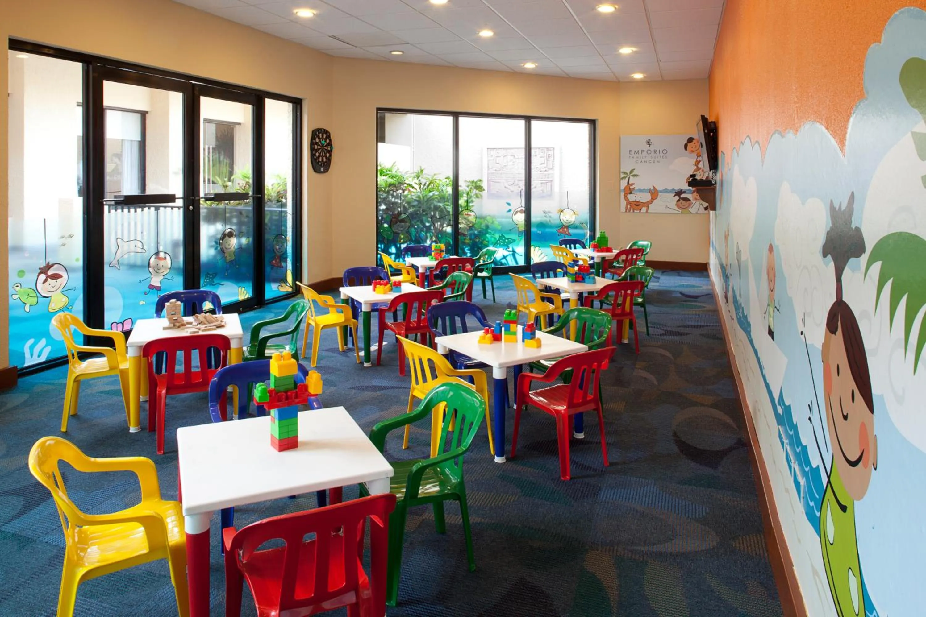 Kids's club in Emporio Cancun - Buy All Inclusive Option