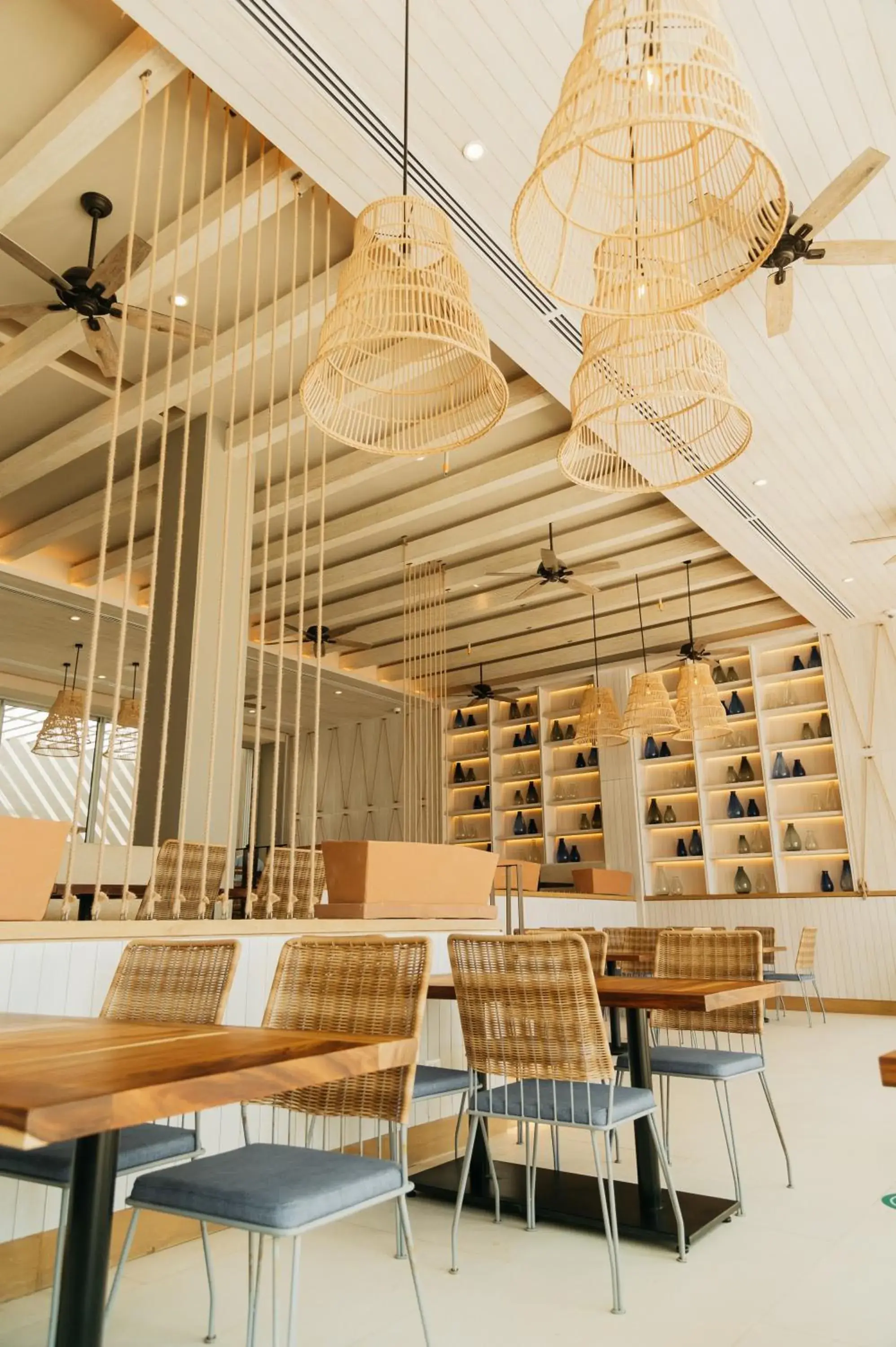 Restaurant/places to eat in Emporio Cancun - Buy All Inclusive Option Restaurant/places to eat in Emporio Cancun - Buy All Inclusive Option