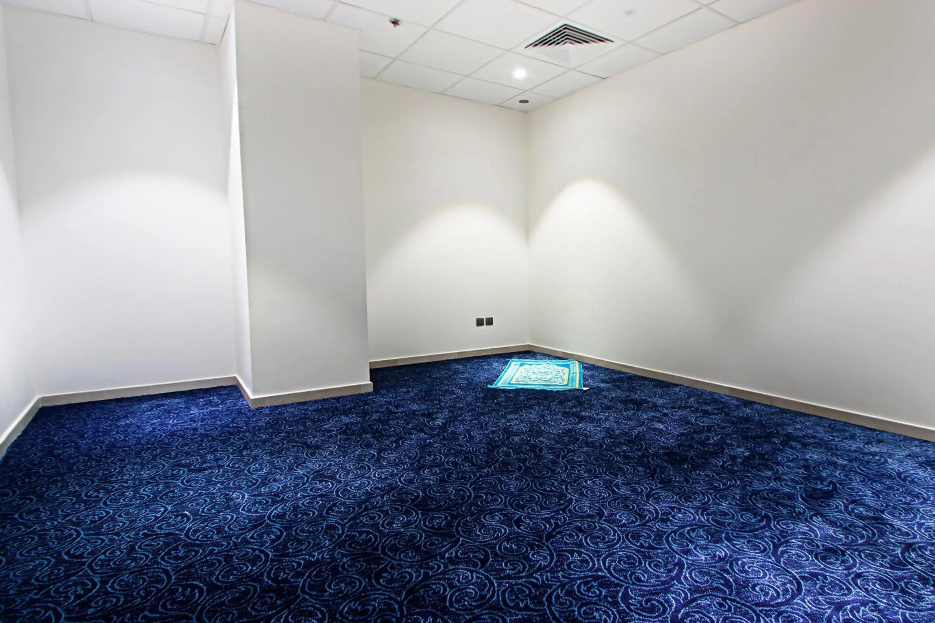 Property building in Diwan Residence Prince Sultan Road Property building in Diwan Residence Prince Sultan Road