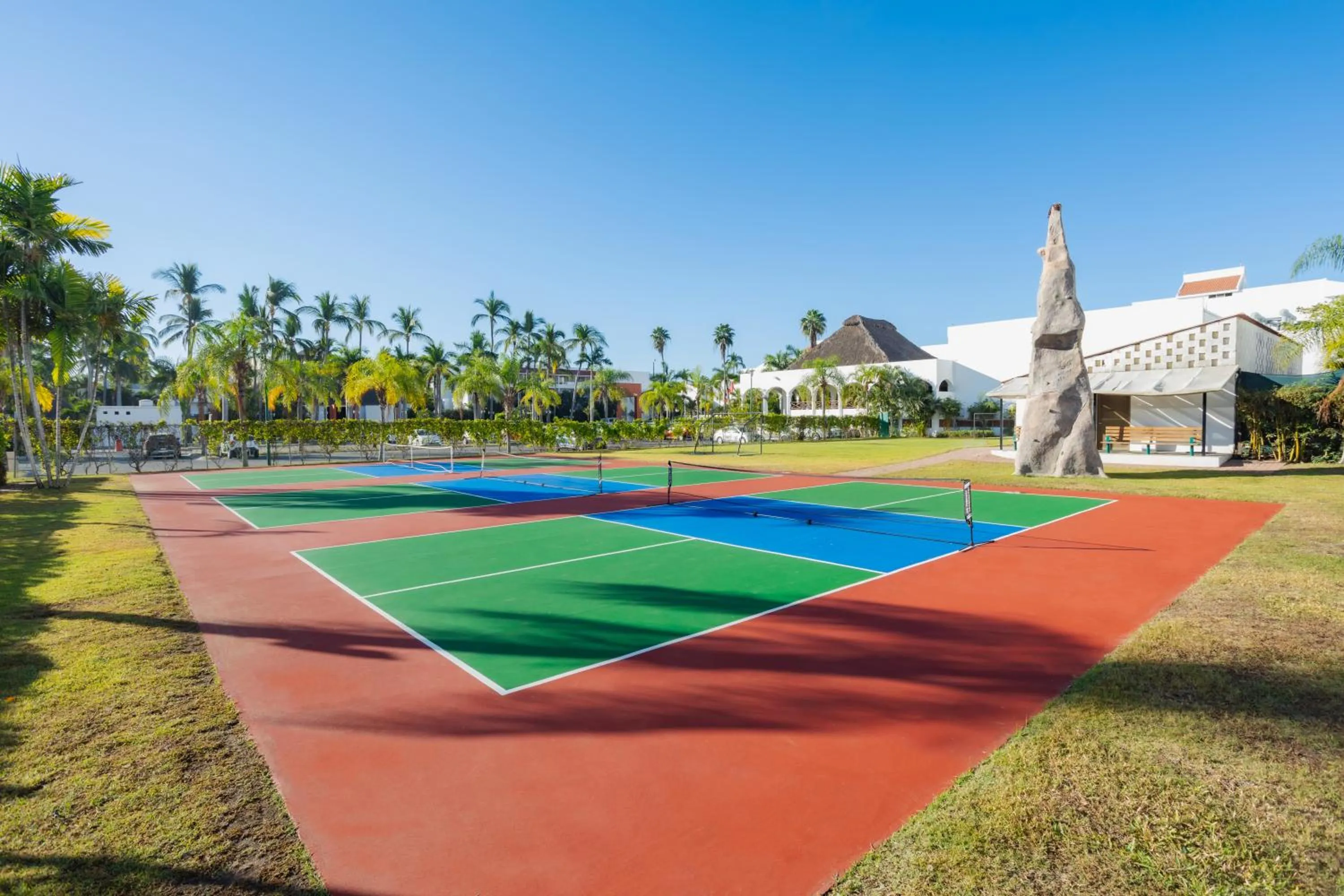 Day in Marival Emotions Resort & Suites Riviera Nayarit by Mercure