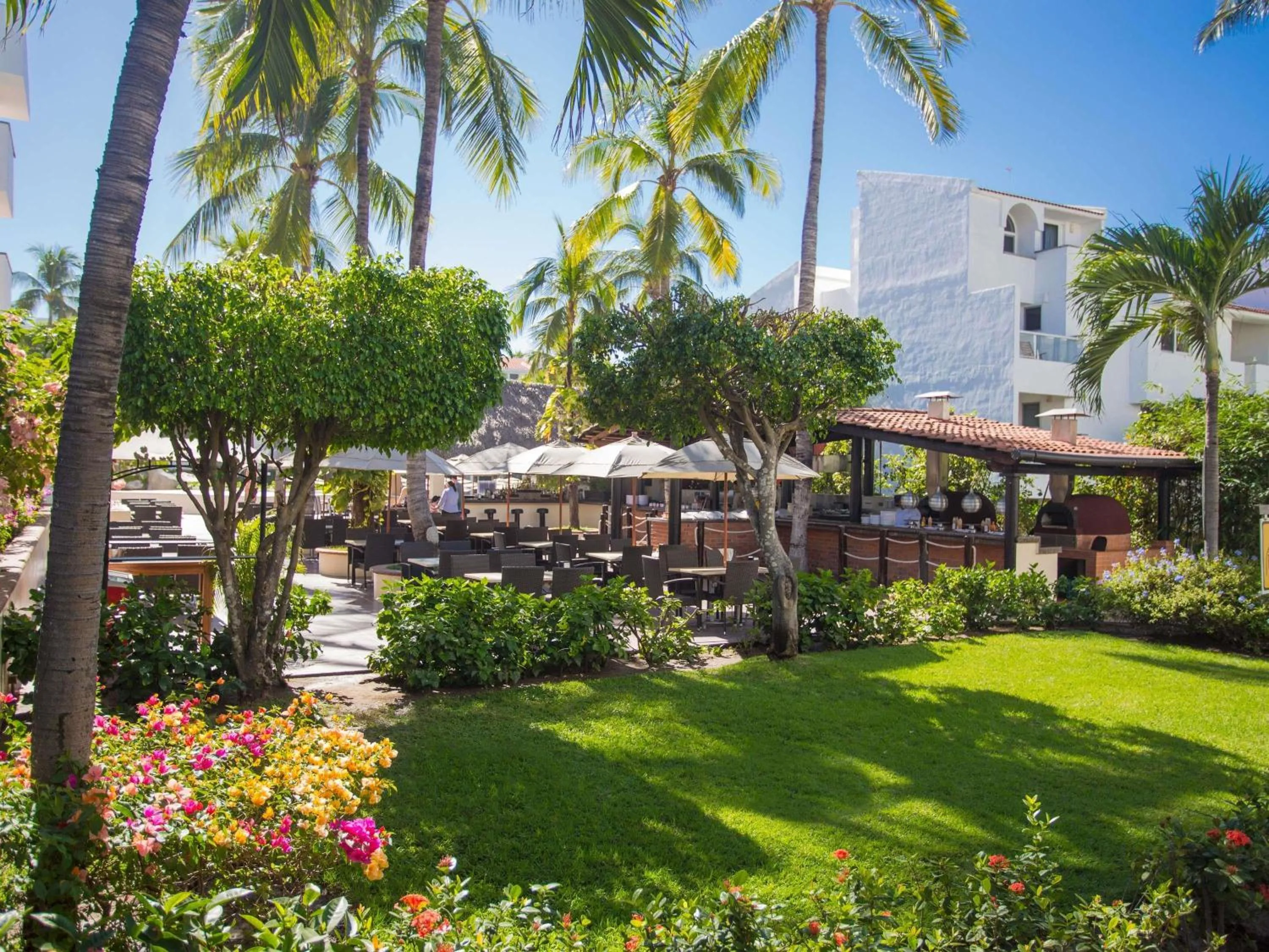 Lounge or bar in Marival Emotions Resort & Suites Riviera Nayarit by Mercure