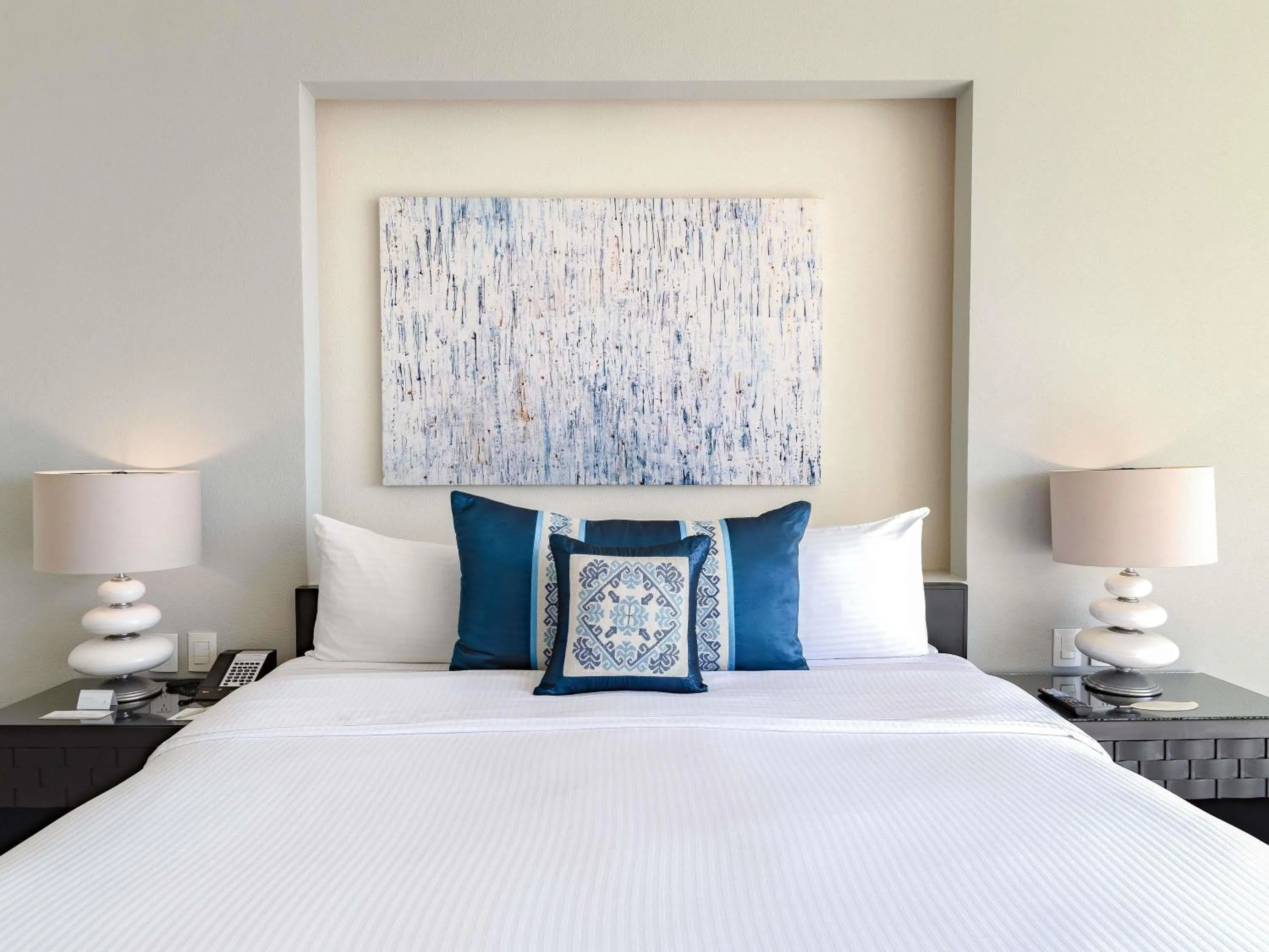 Bedroom, Bed in Marival Distinct All-Suites & World Spa - Handwritten Collection