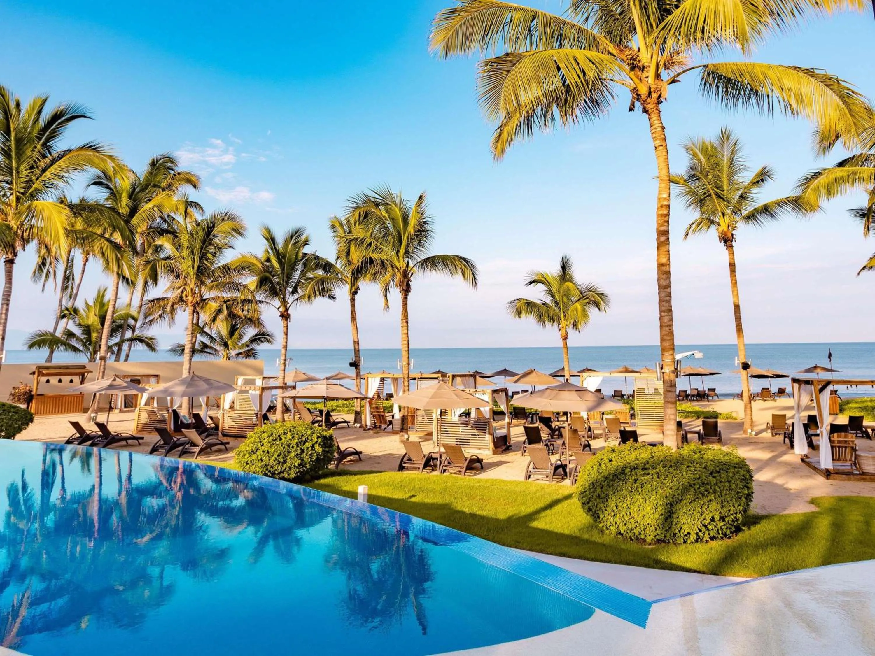 Pool view in Marival Distinct All-Suites & World Spa - Handwritten Collection