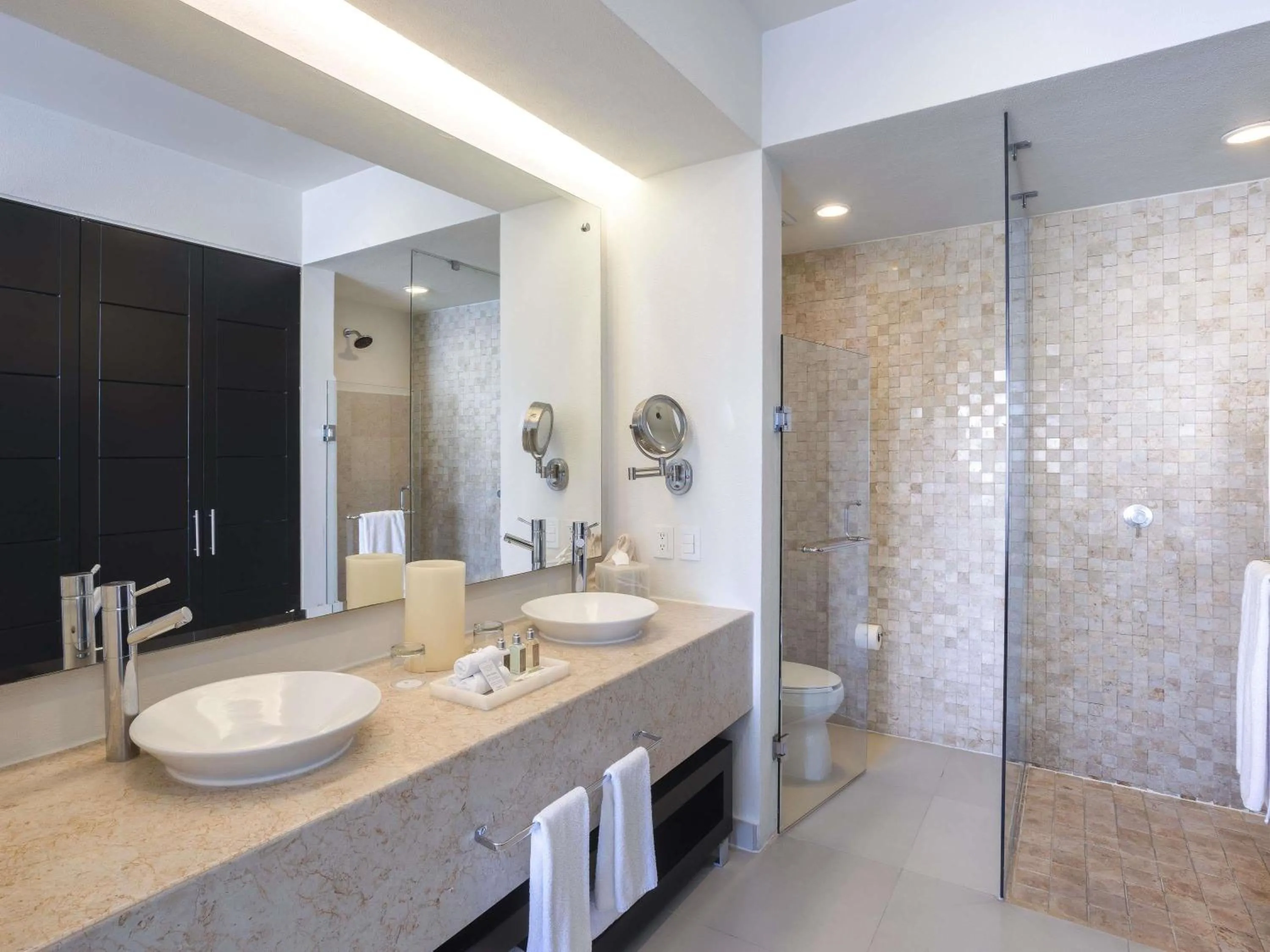 Bedroom in Marival Distinct All-Suites & World Spa - Handwritten Collection