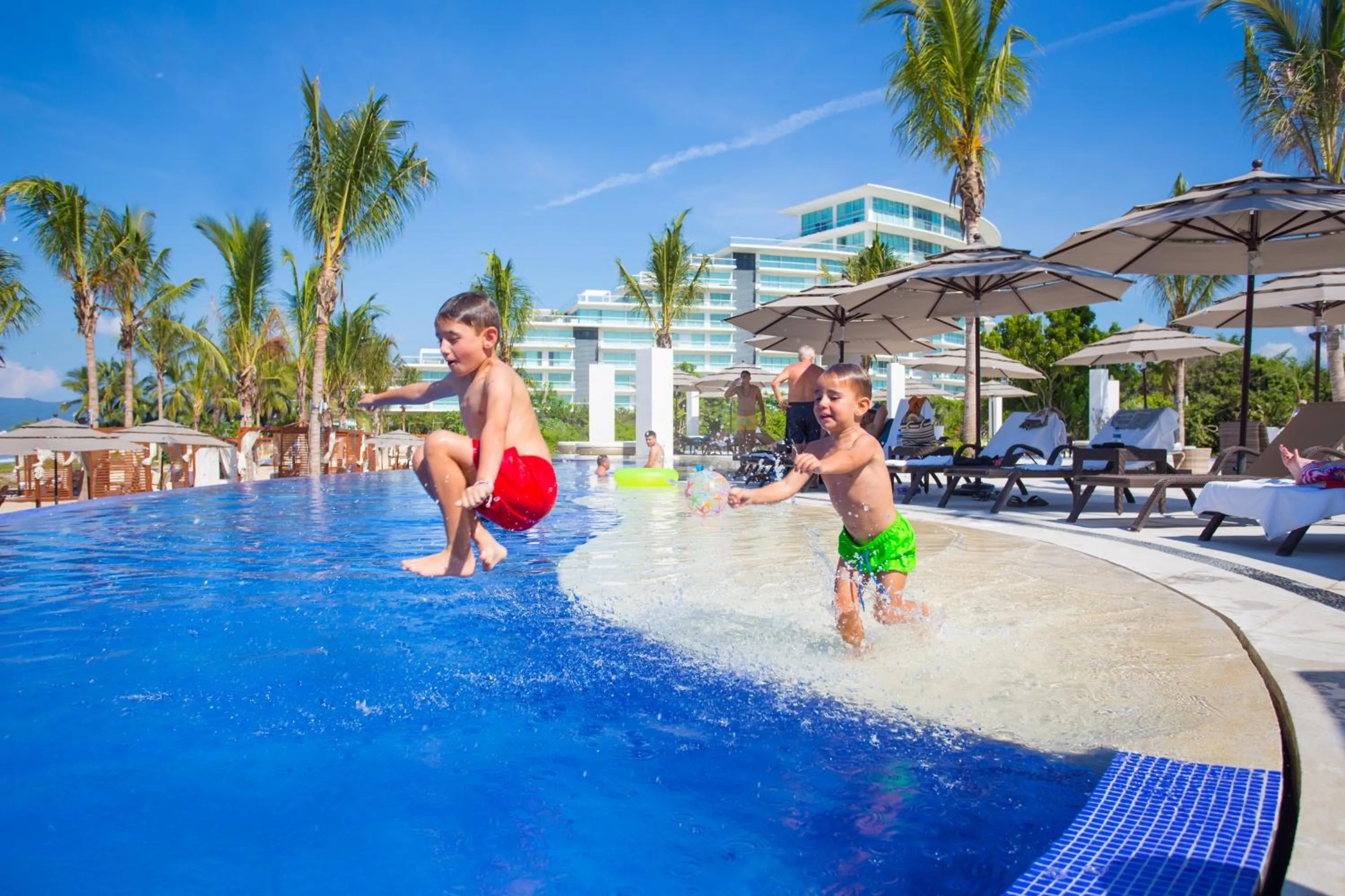 Swimming pool in Marival Distinct All-Suites & World Spa - Handwritten Collection