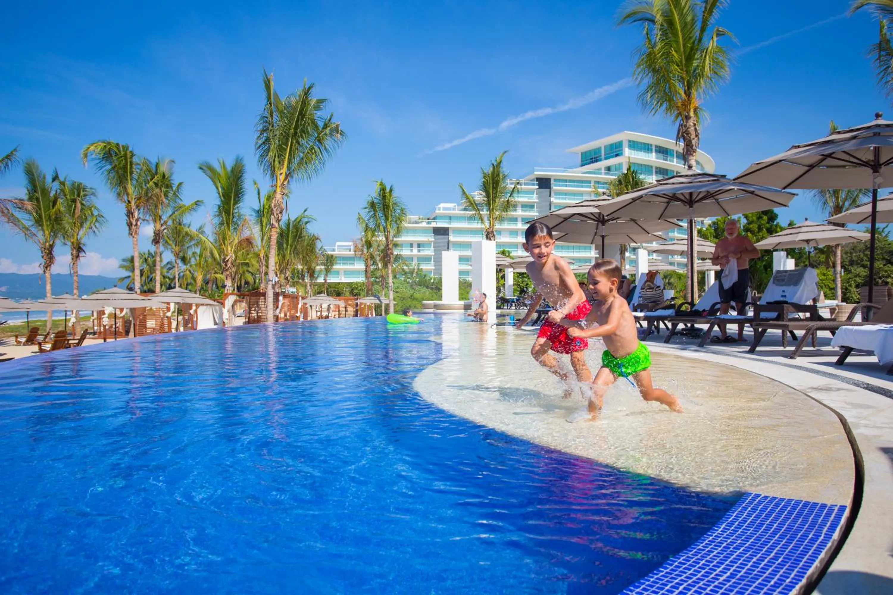 Swimming pool in Marival Distinct All-Suites & World Spa - Handwritten Collection