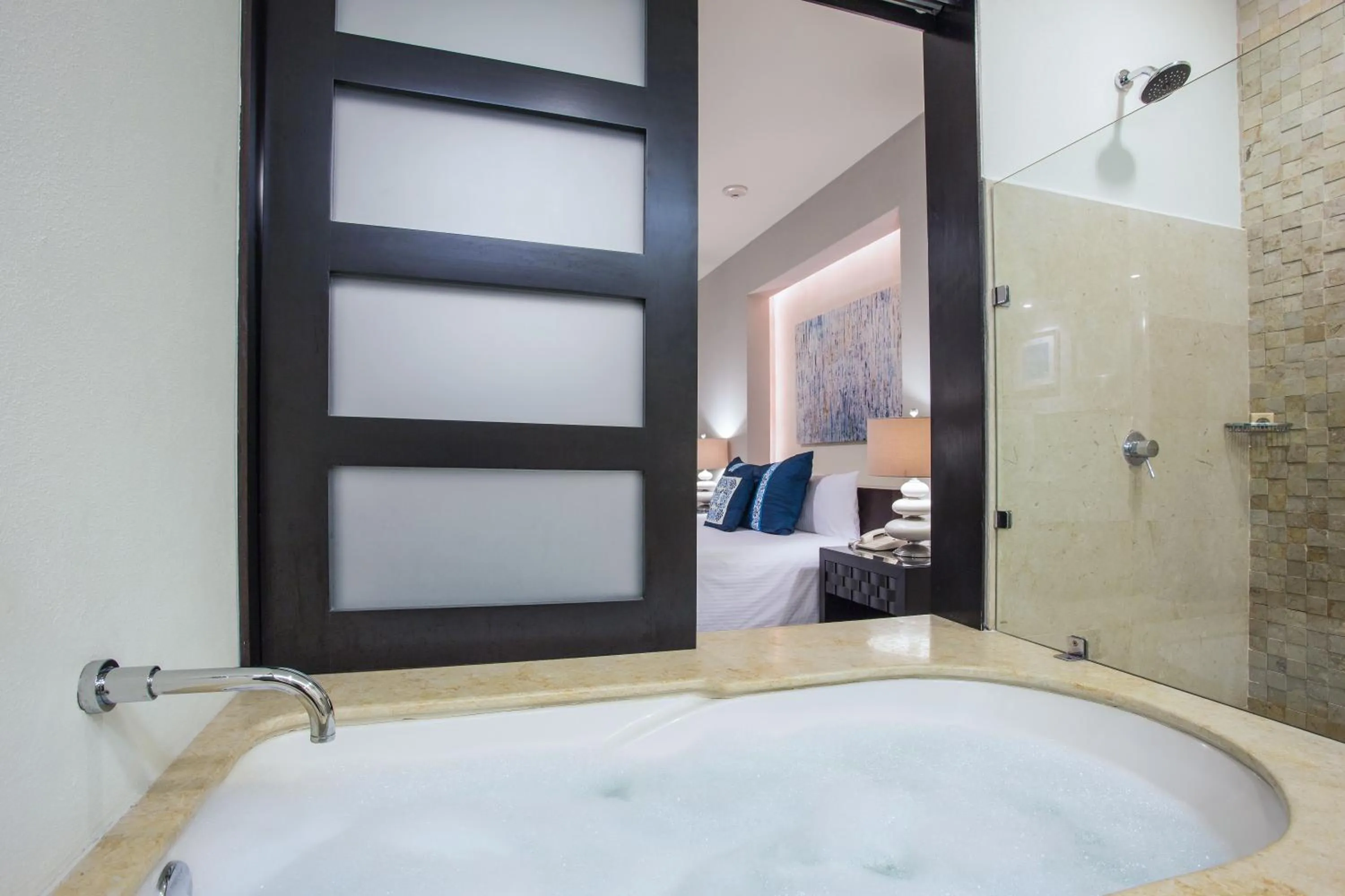 Bath in Marival Distinct All-Suites & World Spa - Handwritten Collection