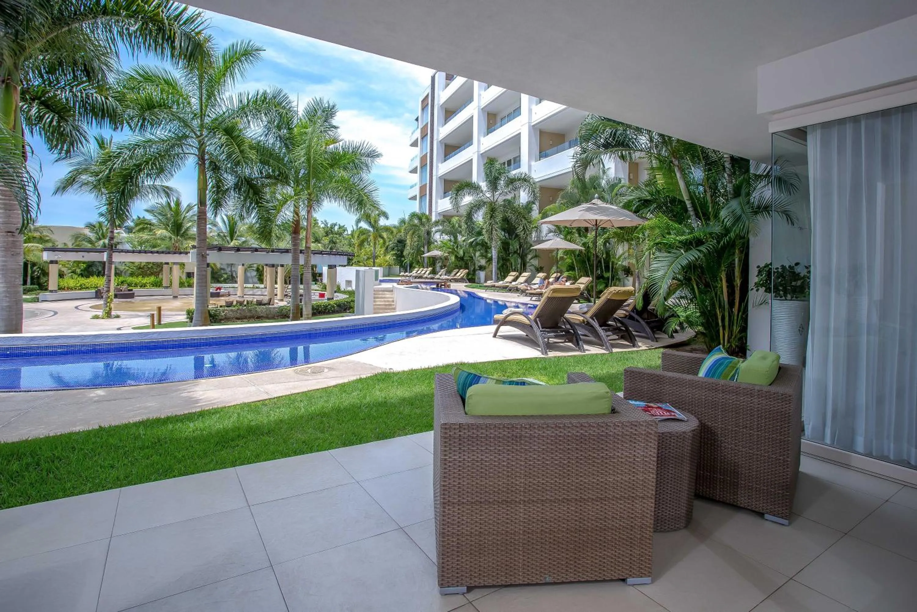 Swimming pool in Marival Distinct All-Suites & World Spa - Handwritten Collection