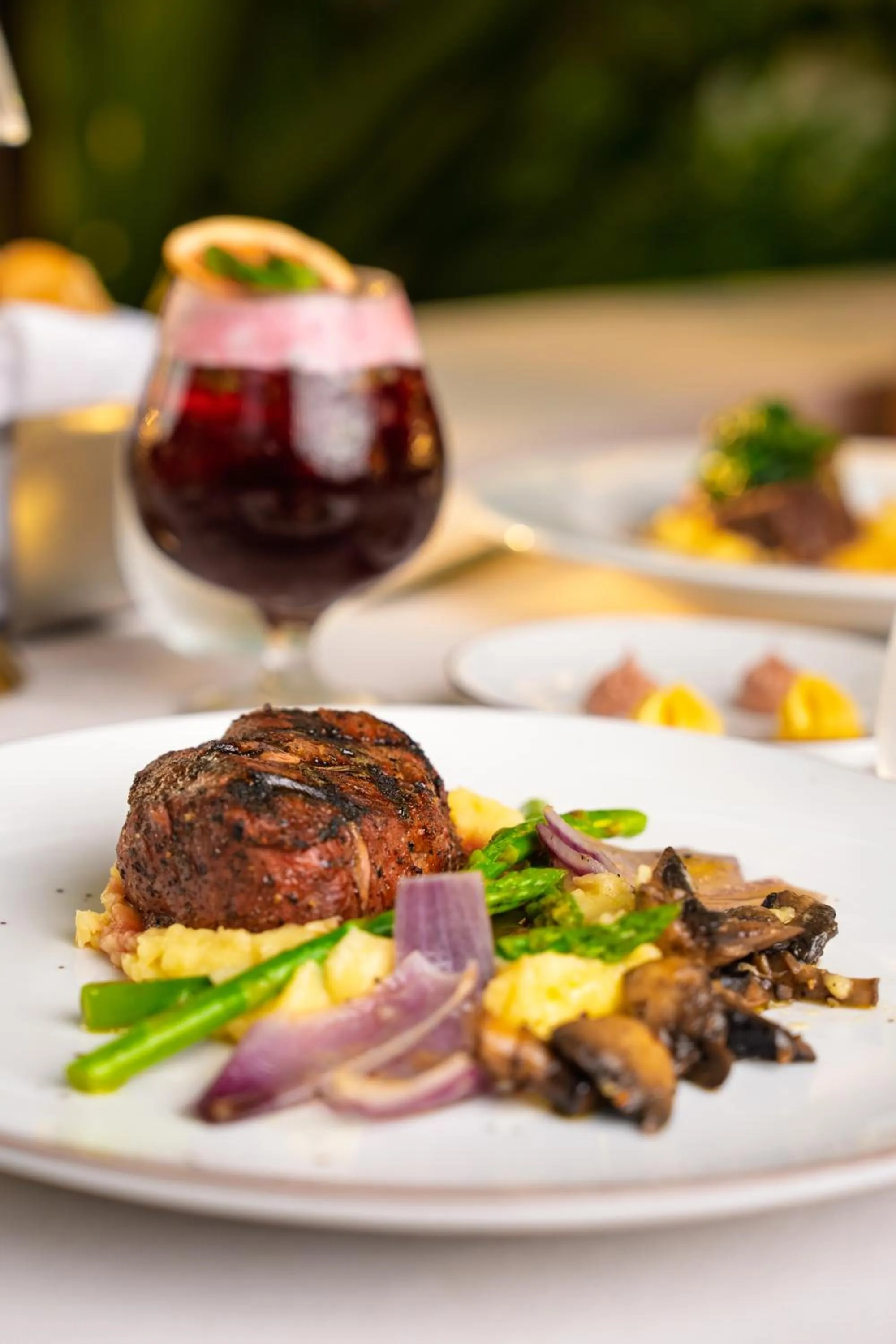 Restaurant/places to eat in Marival Distinct All-Suites & World Spa - Handwritten Collection