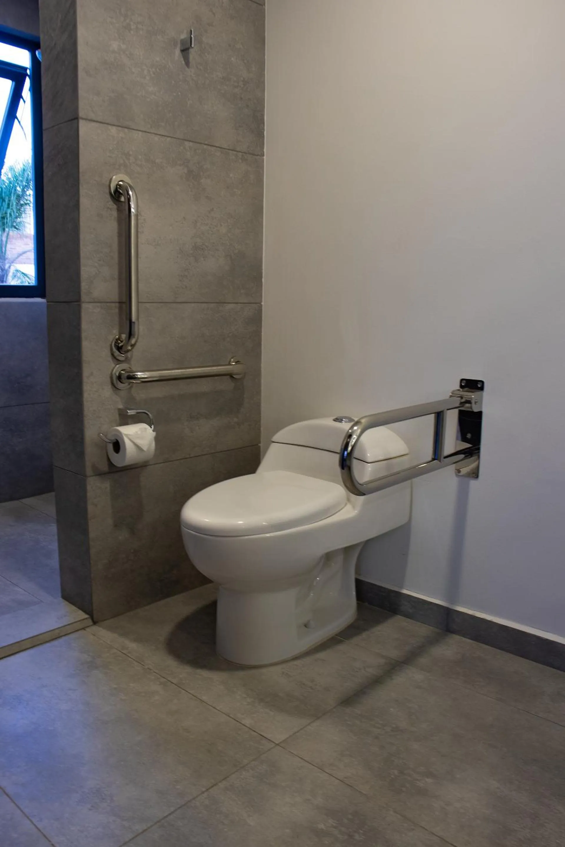 Bathroom in Estanza Hotel & Suites