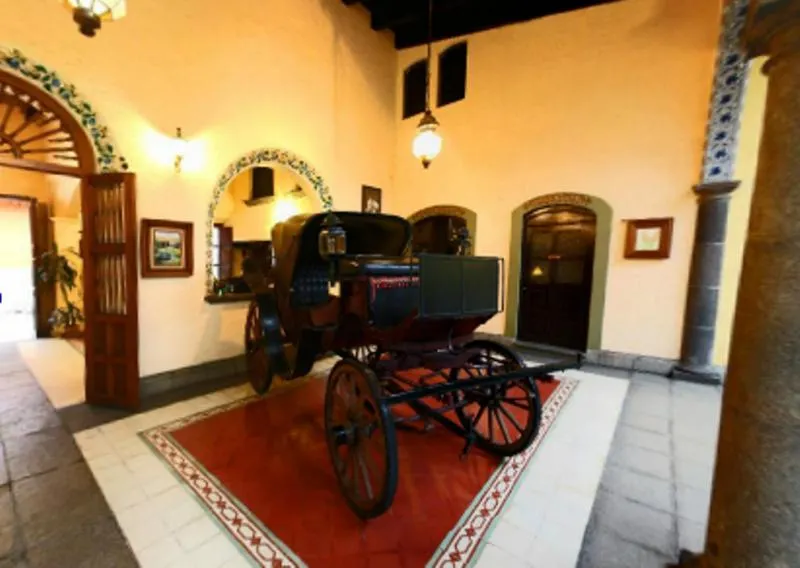 Decorative detail in Posada Coatepec