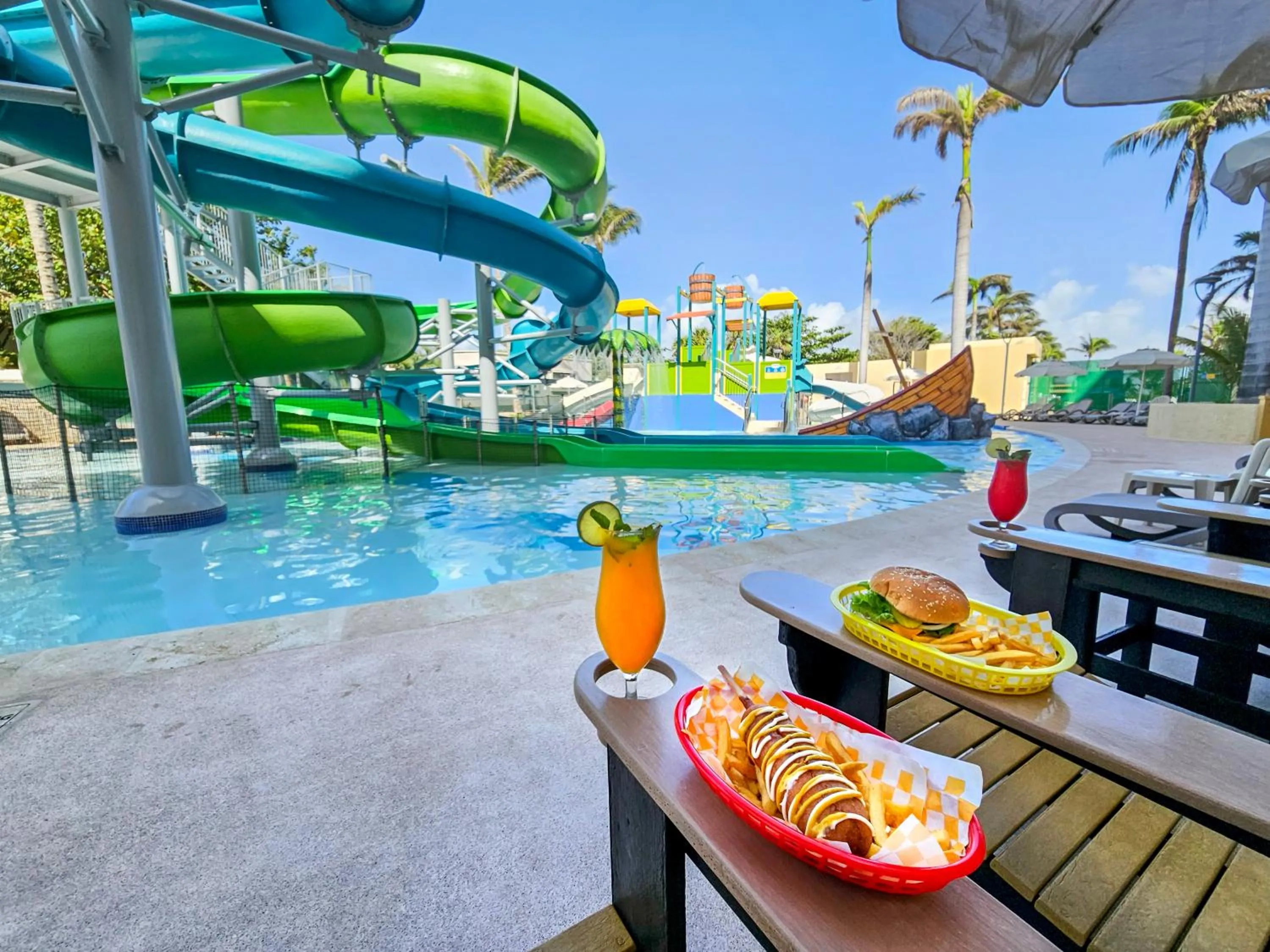 Food and drinks in The Royal Sands Resort & Spa