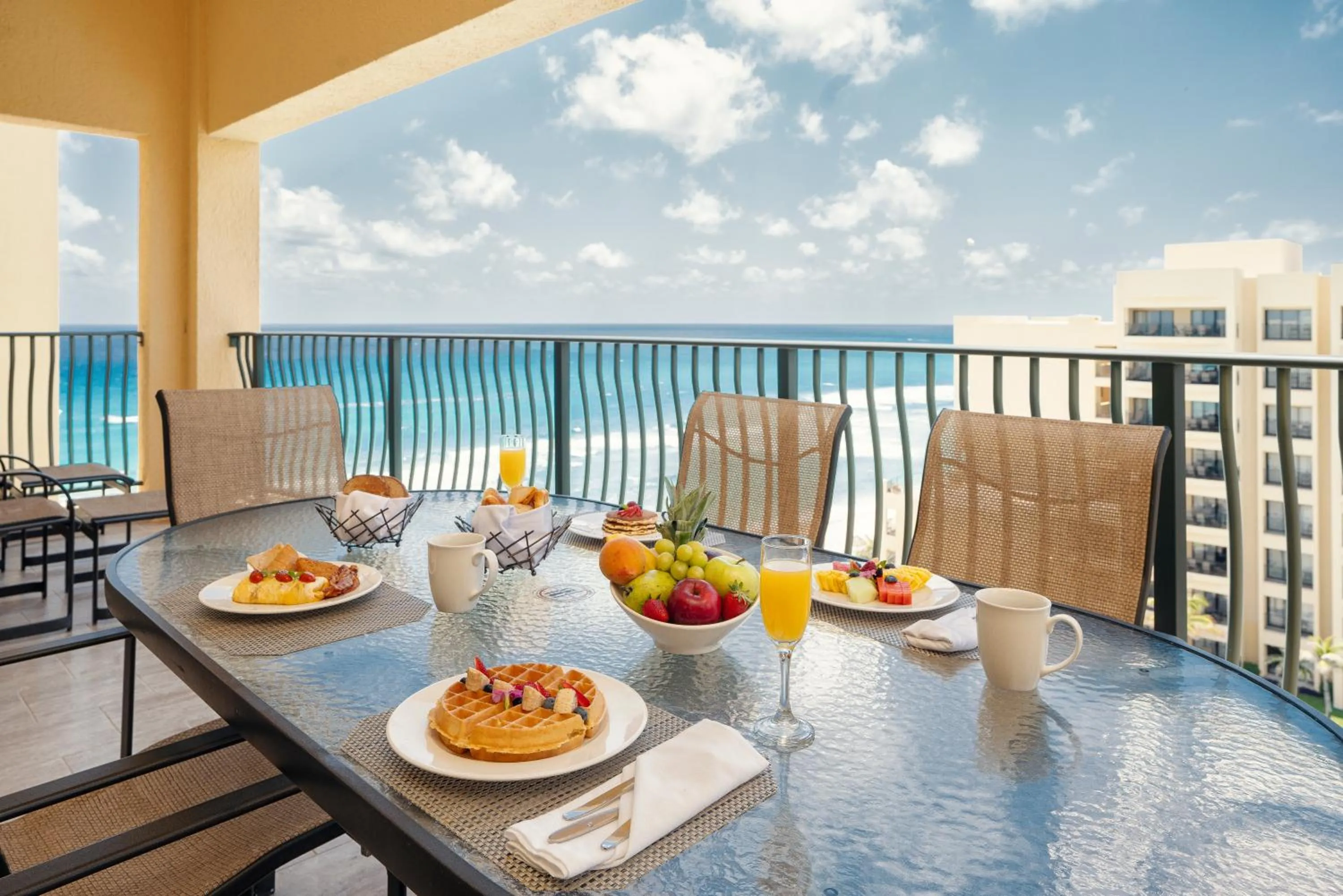 Day in The Royal Sands Resort & Spa