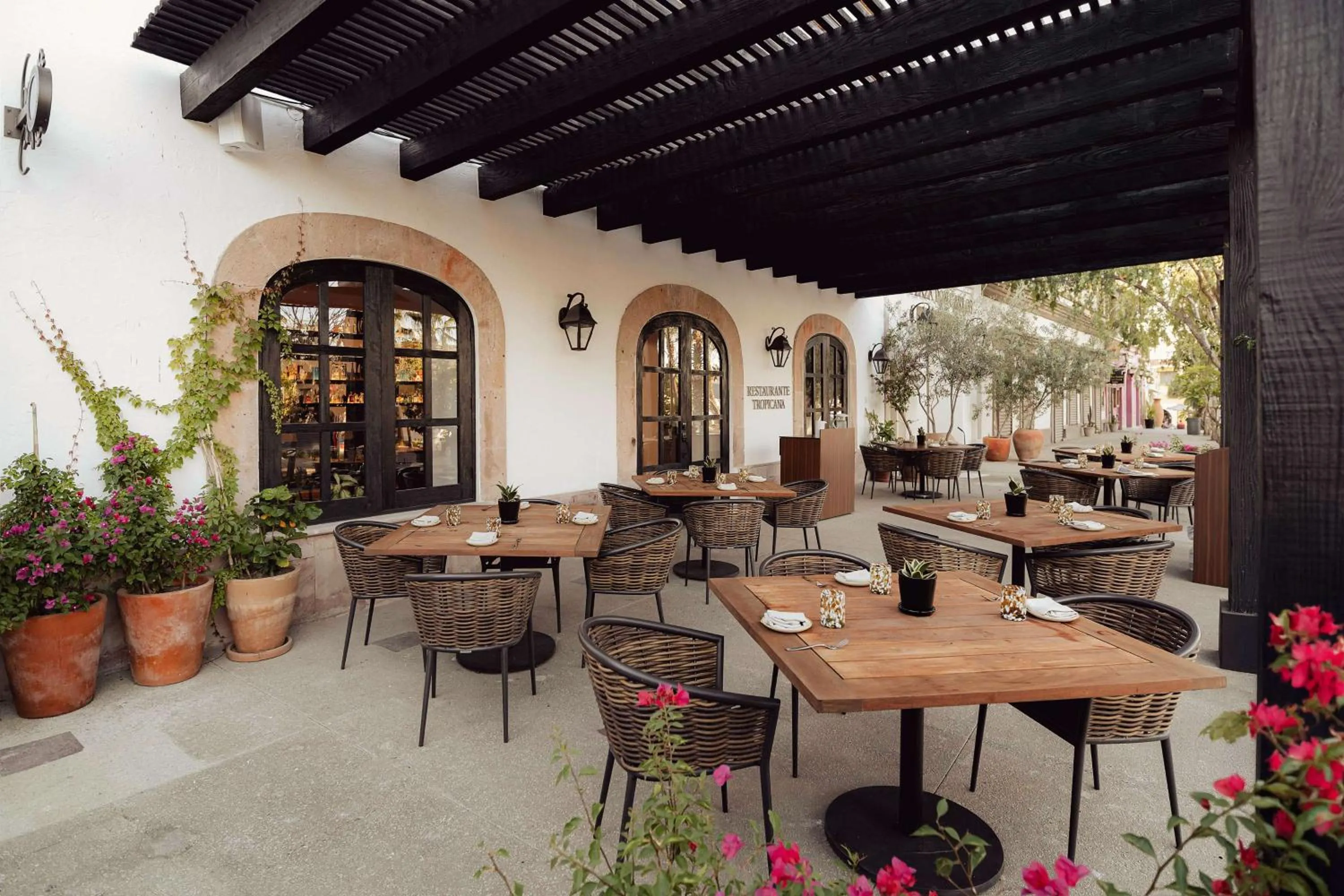 Restaurant/places to eat in Tropicana Los Cabos, Tapestry Collection by Hilton