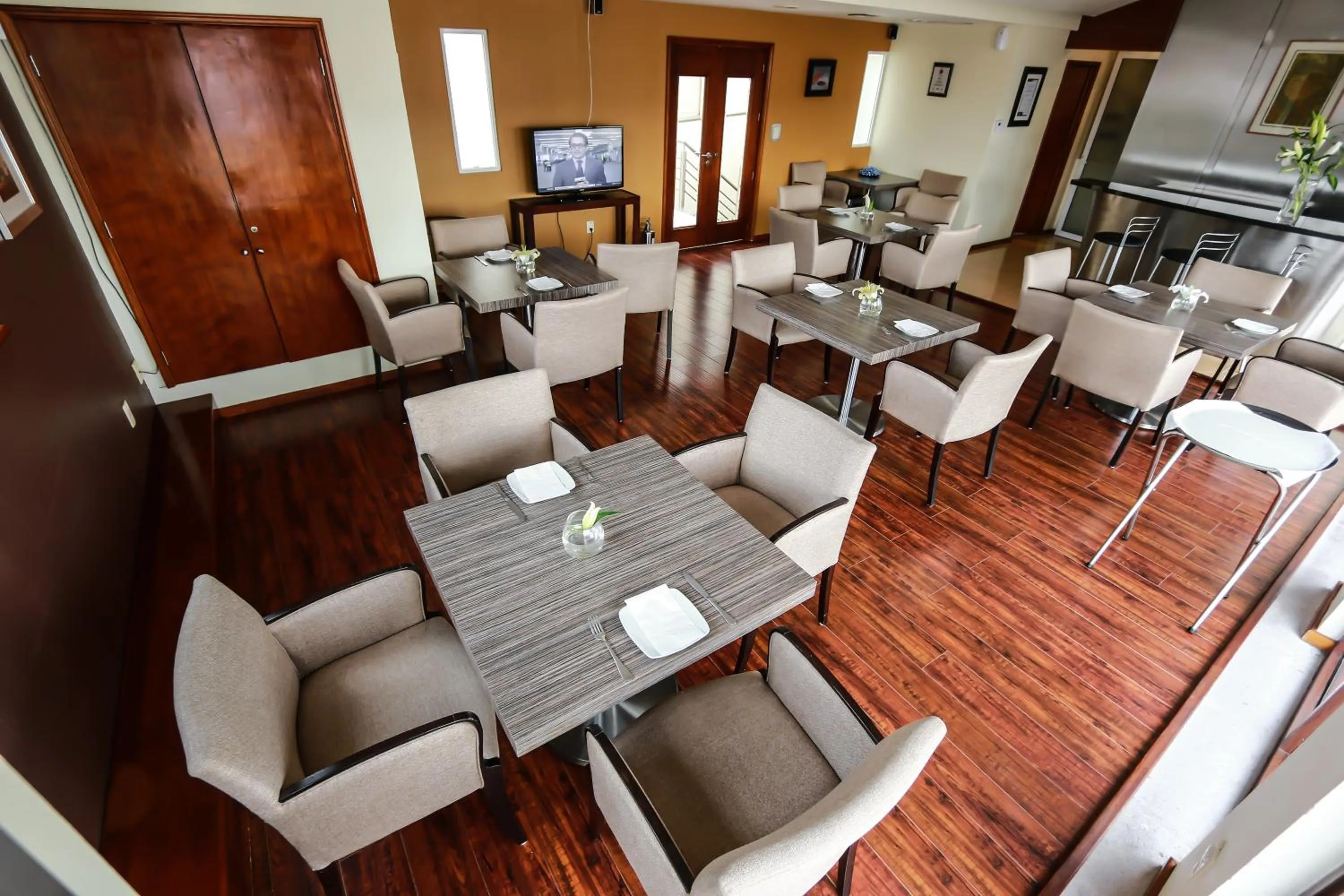 Restaurant/places to eat in Casa Torres