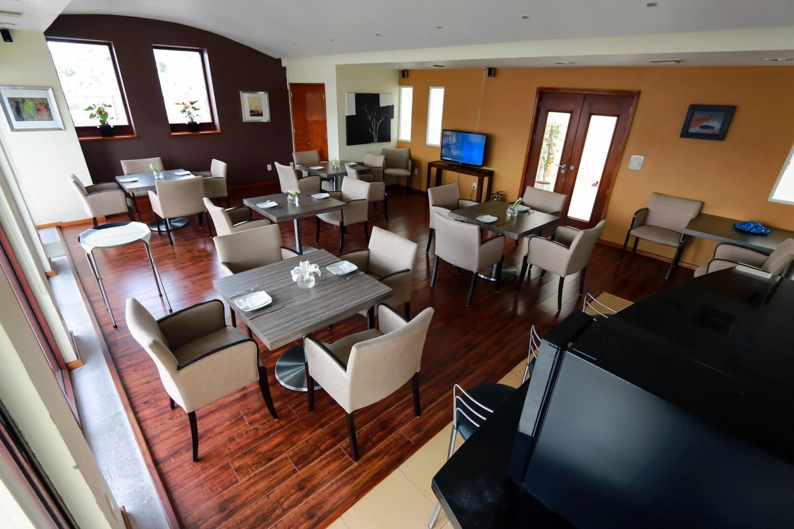 Restaurant/places to eat in Casa Torres