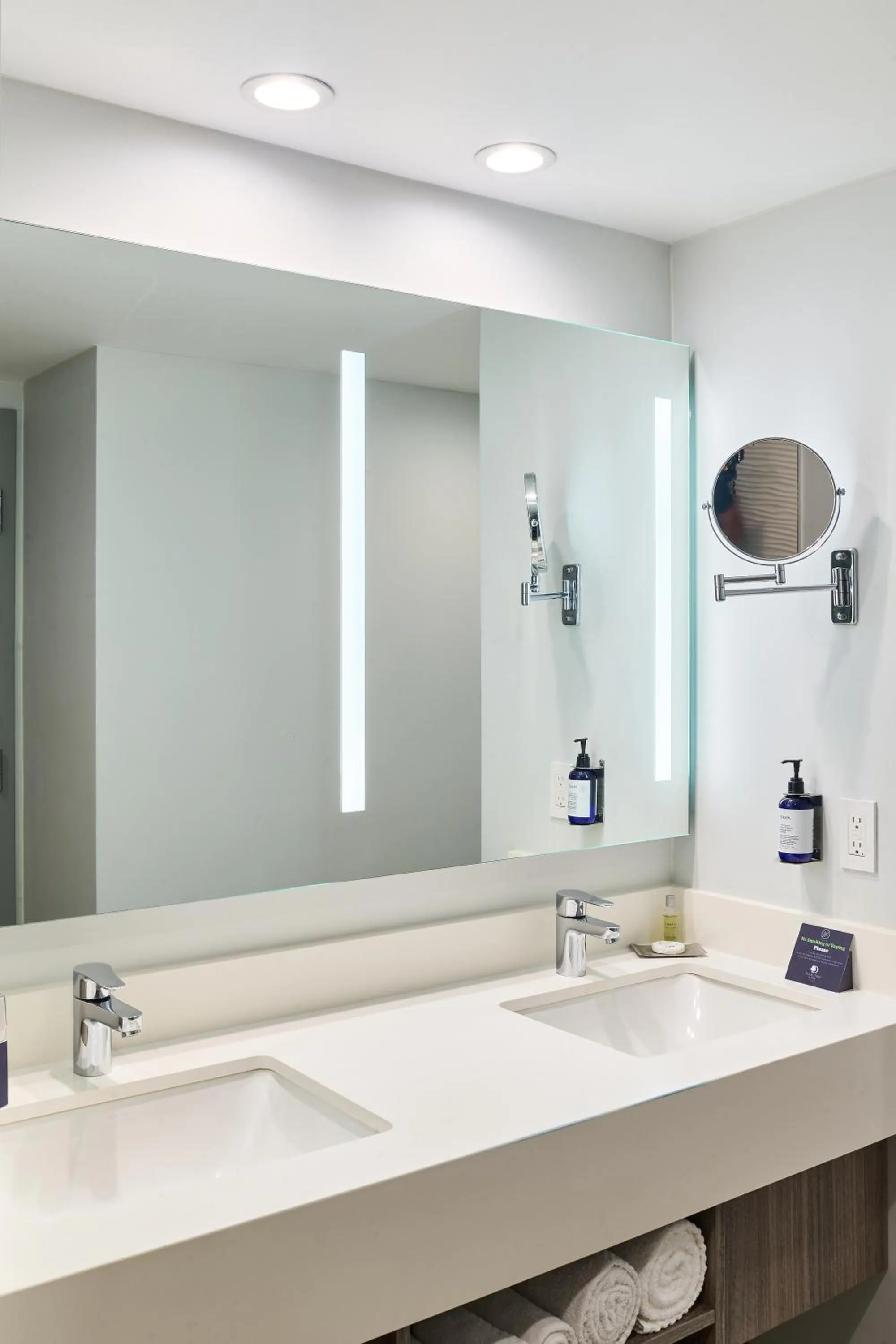 Property building in DoubleTree by Hilton Managua