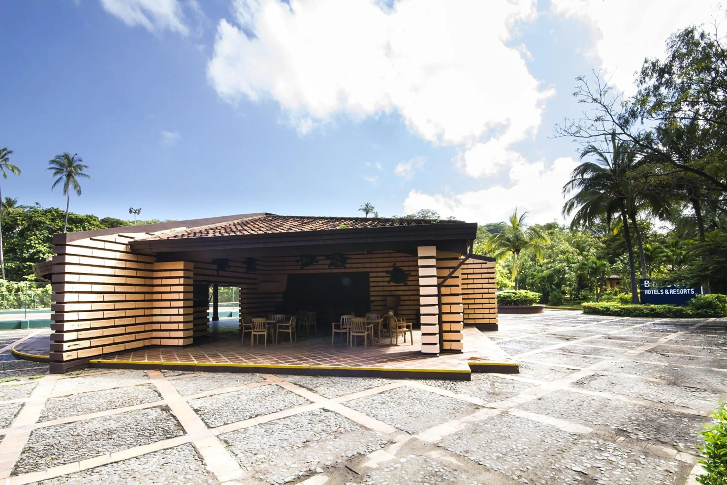 Lounge or bar in Barceló Montelimar All Inclusive