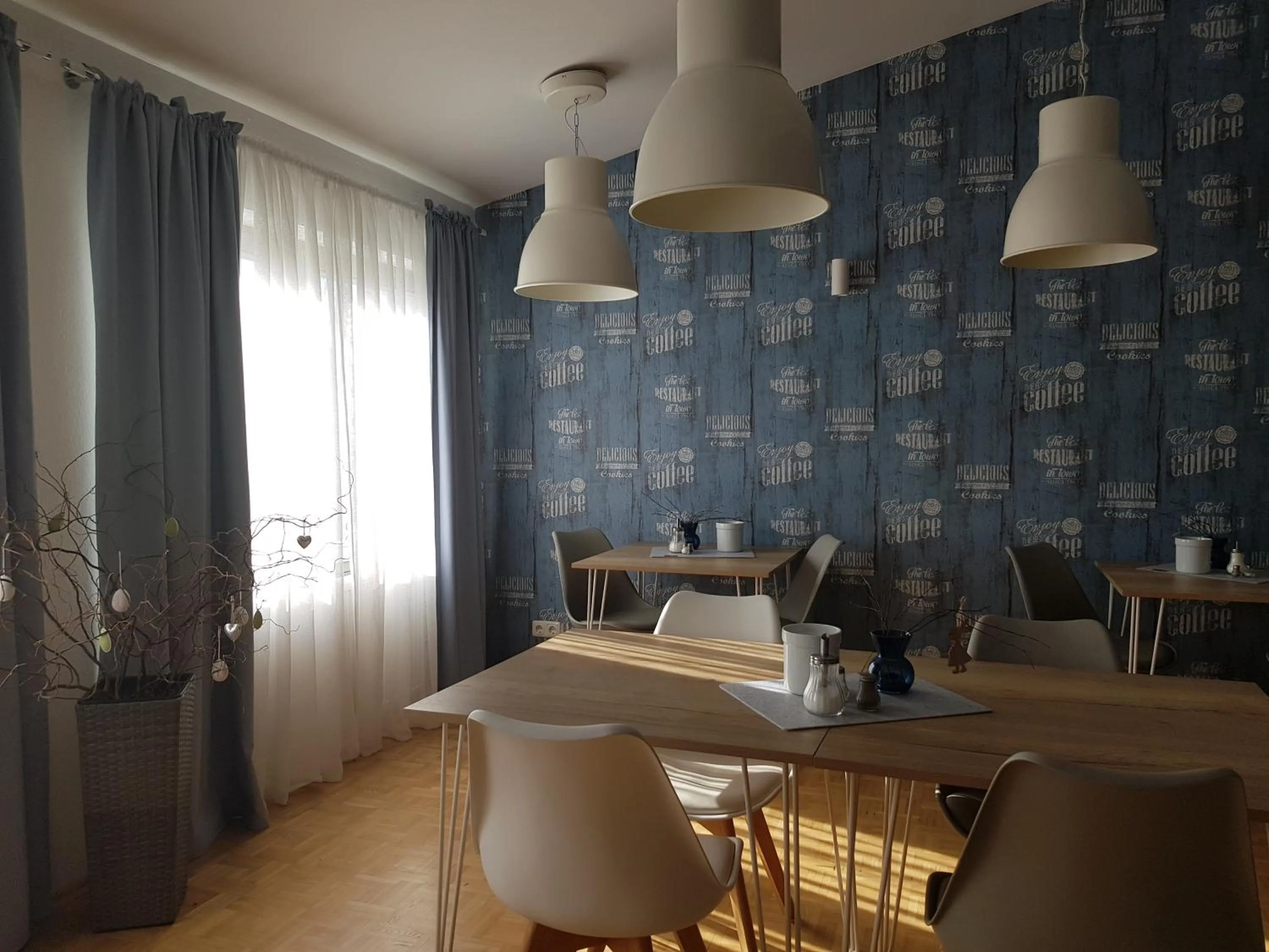 Breakfast in ARRIVEL Pension Pliening - bisher Novitel