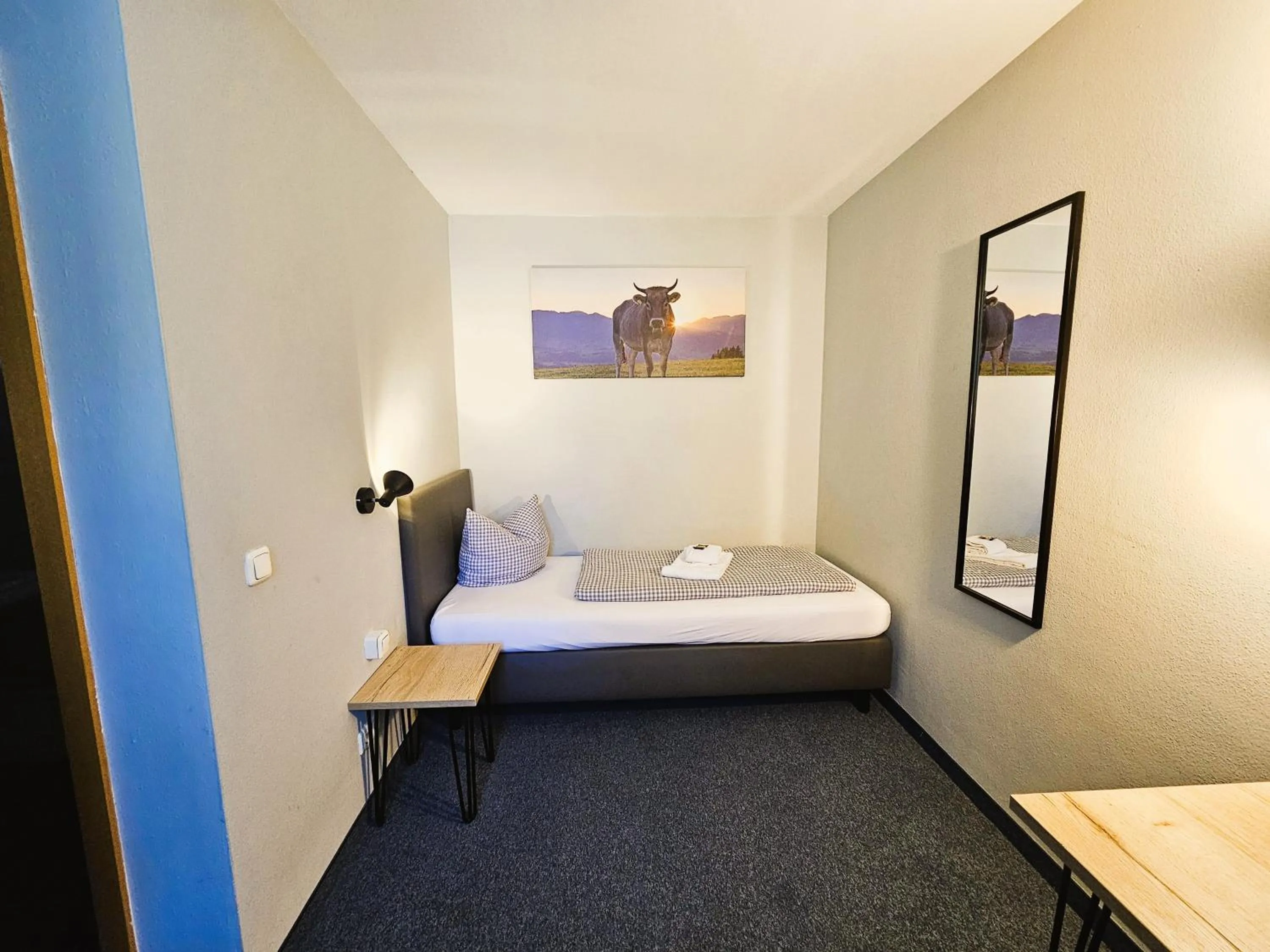 Photo of the whole room, Bed in ARRIVEL Pension Pliening - bisher Novitel