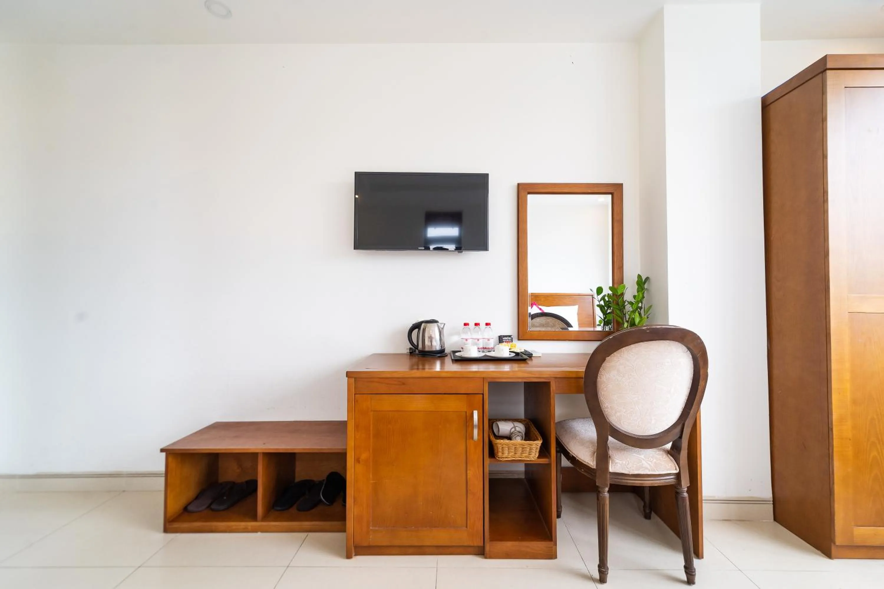 TV and multimedia in Homestead Seaview Phu Quoc Hotel