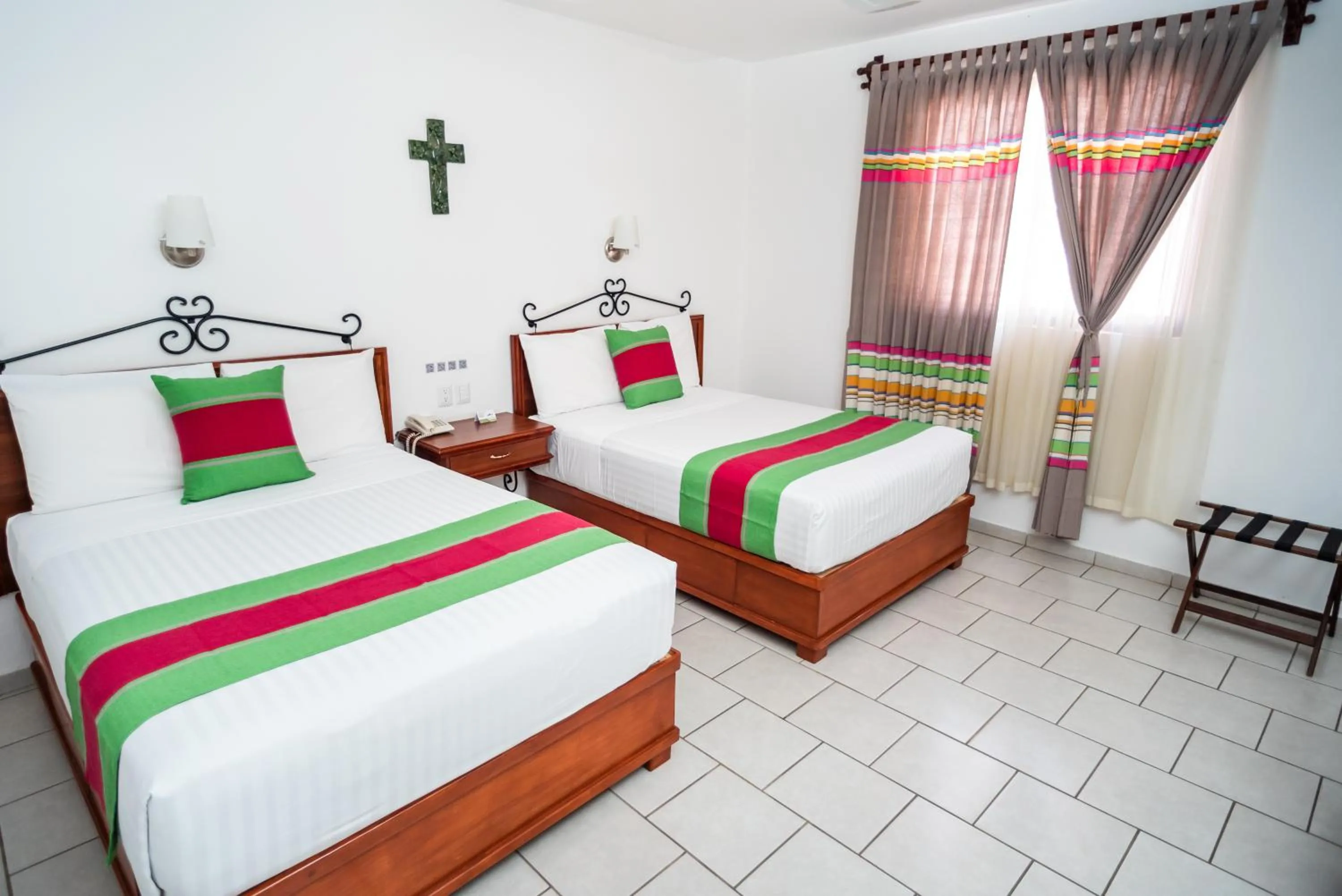 Bed in Hotel Los Olivos Spa