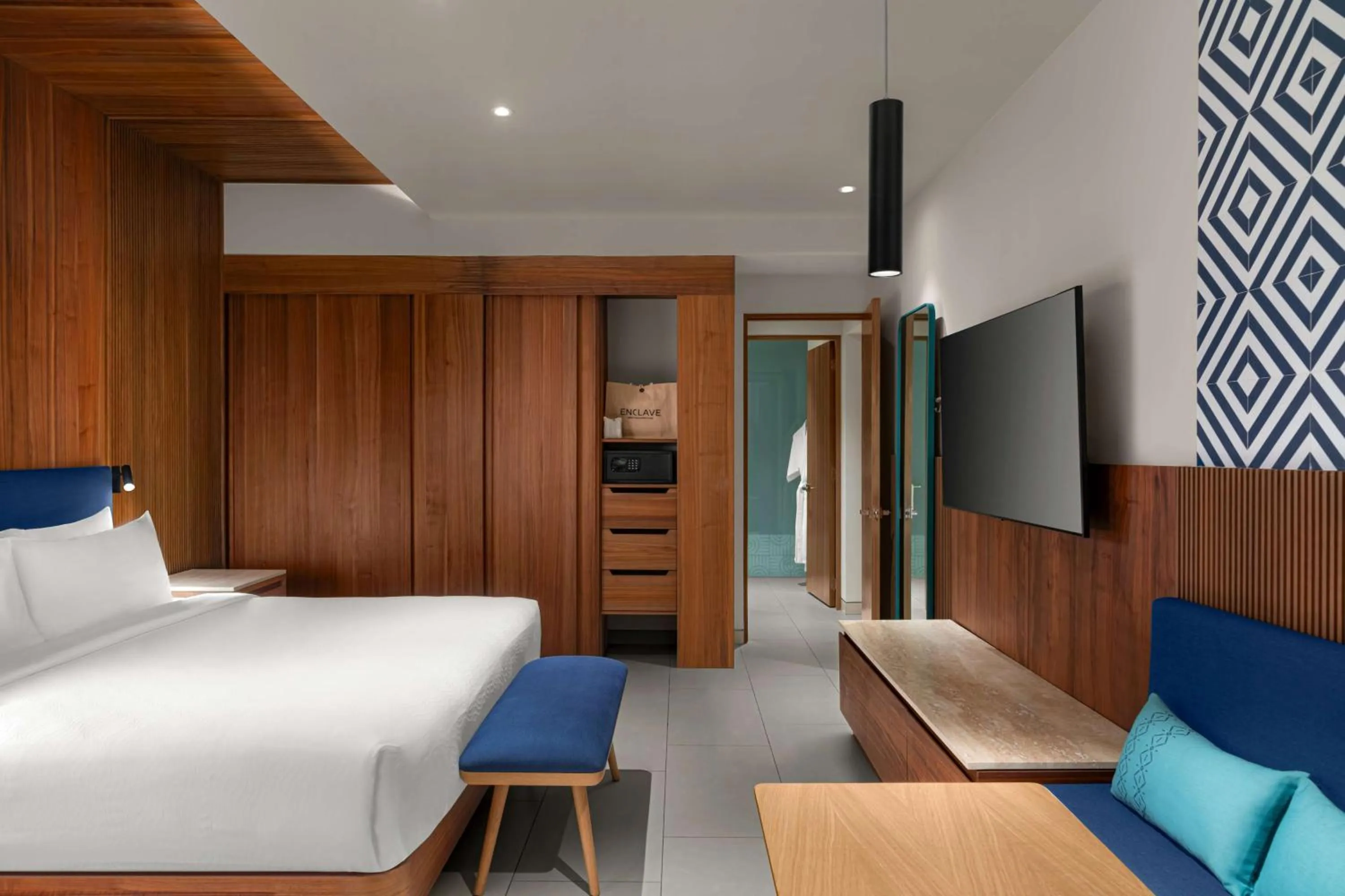 Bed in Hilton Cancun Mar Caribe All-Inclusive Resort