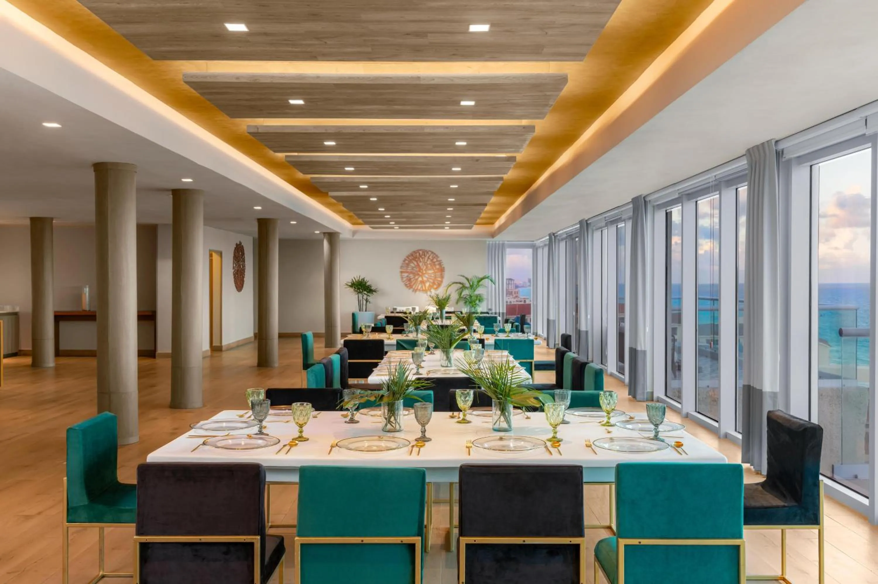 Meeting/conference room in Hilton Cancun Mar Caribe All-Inclusive Resort