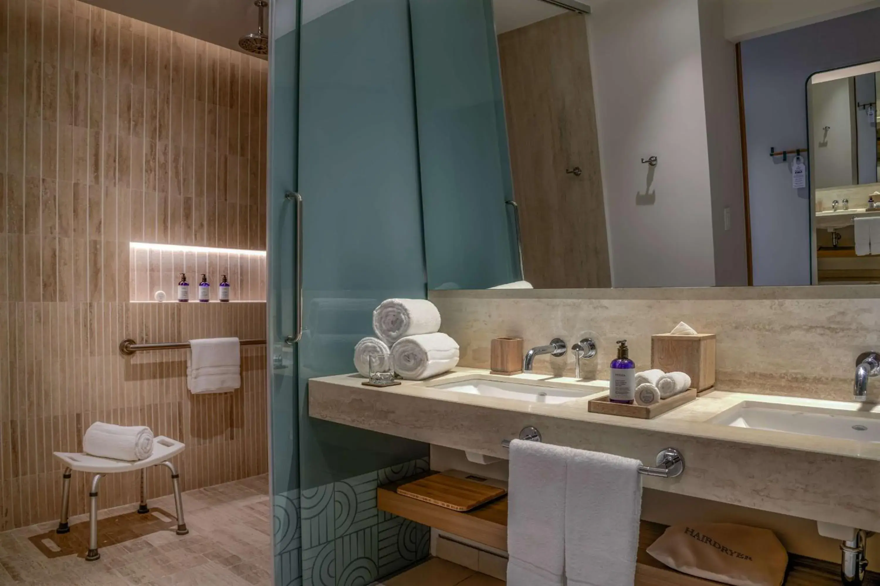 Bathroom in Hilton Cancun Mar Caribe All-Inclusive Resort Bathroom in Hilton Cancun Mar Caribe All-Inclusive Resort