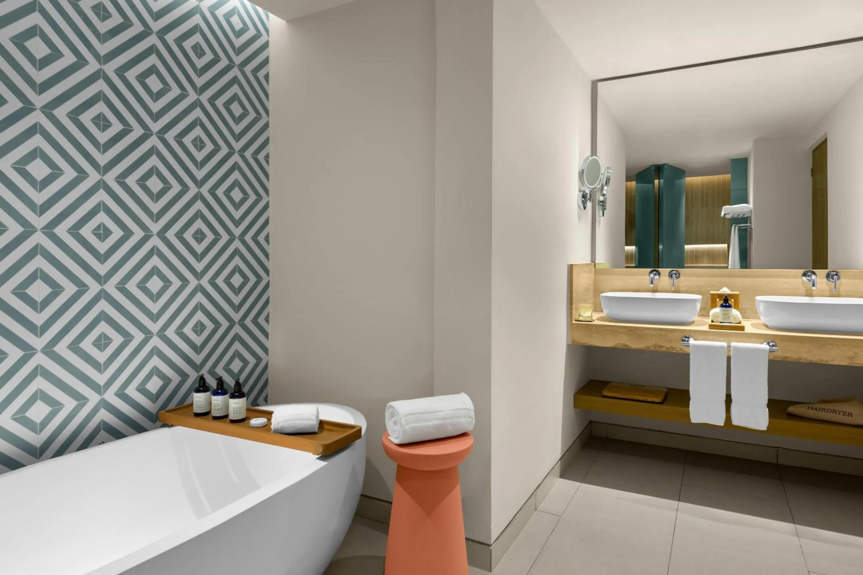 Bathroom, Bed in Hilton Cancun Mar Caribe All-Inclusive Resort